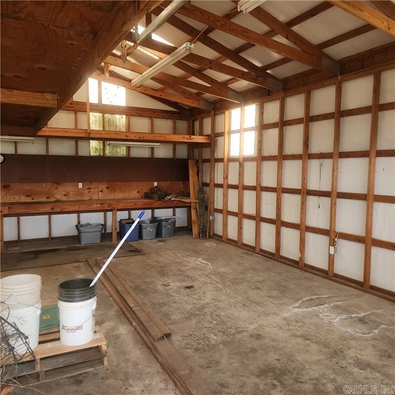 1709 County Road 4451  Clarksville, AR