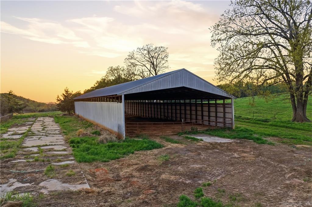 1709 County Road 4451  Clarksville, AR