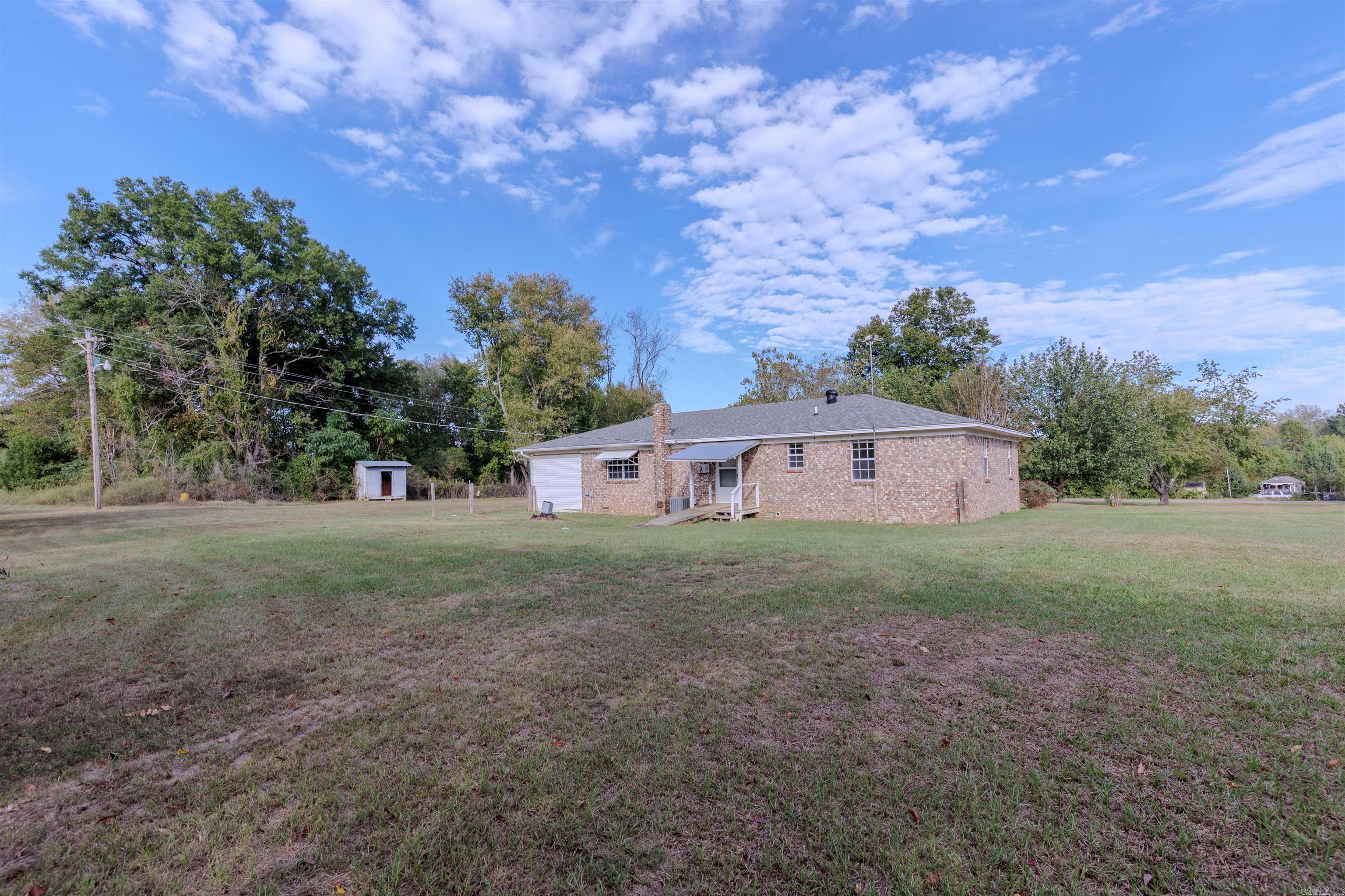 1739 Highway 216  Houston, AR