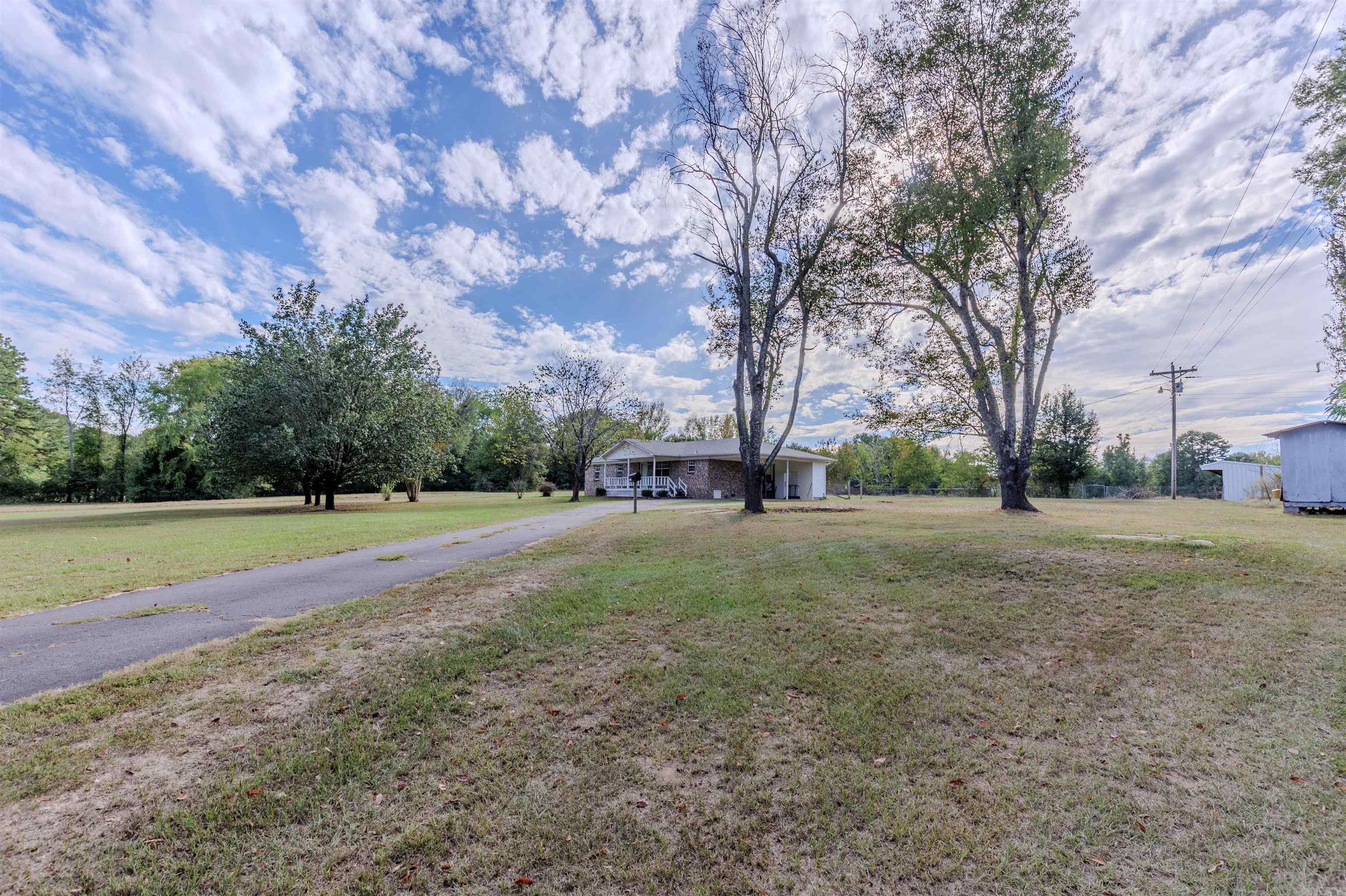 1739 Highway 216  Houston, AR