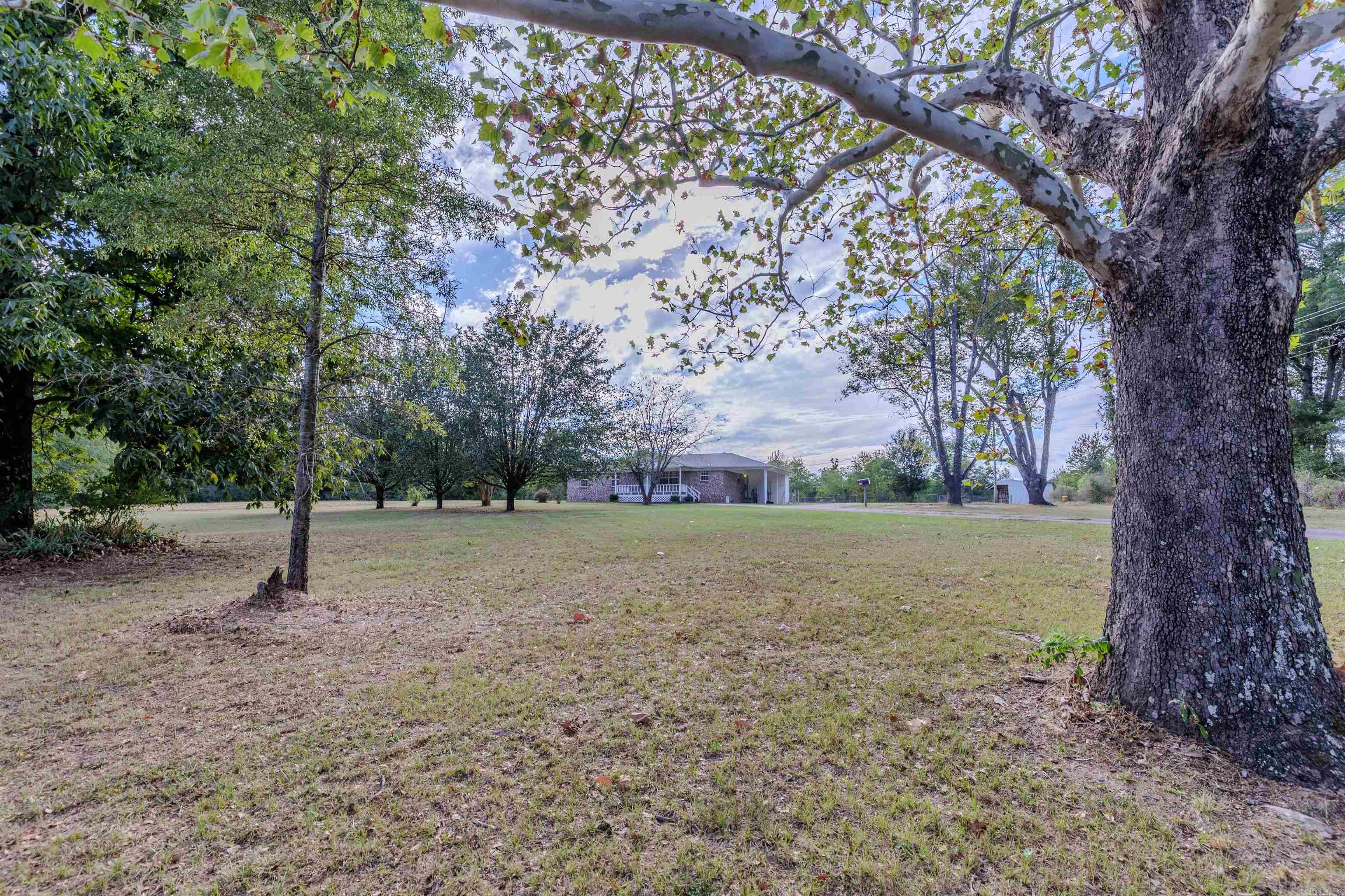 1739 Highway 216  Houston, AR