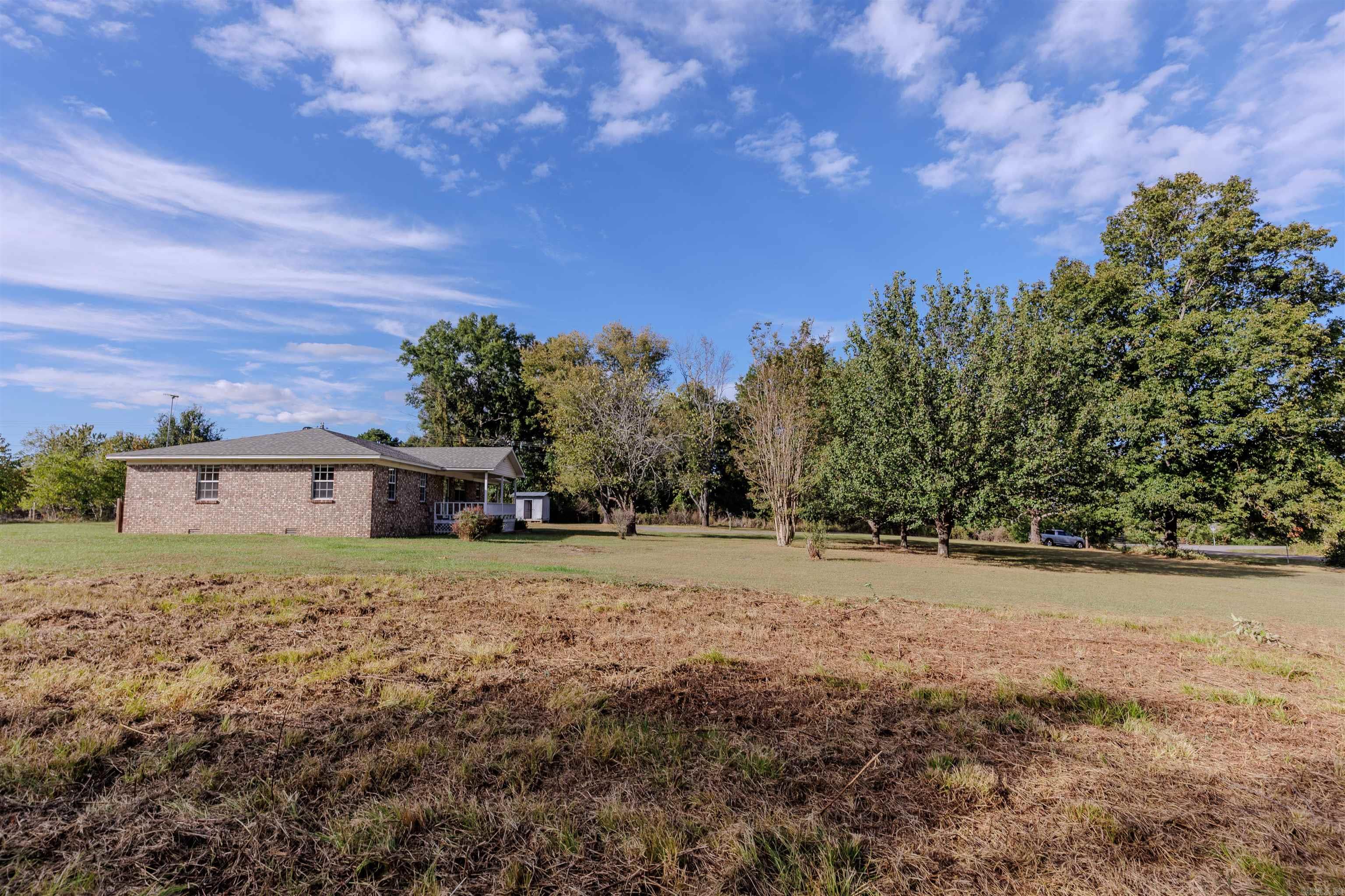 1739 Highway 216  Houston, AR