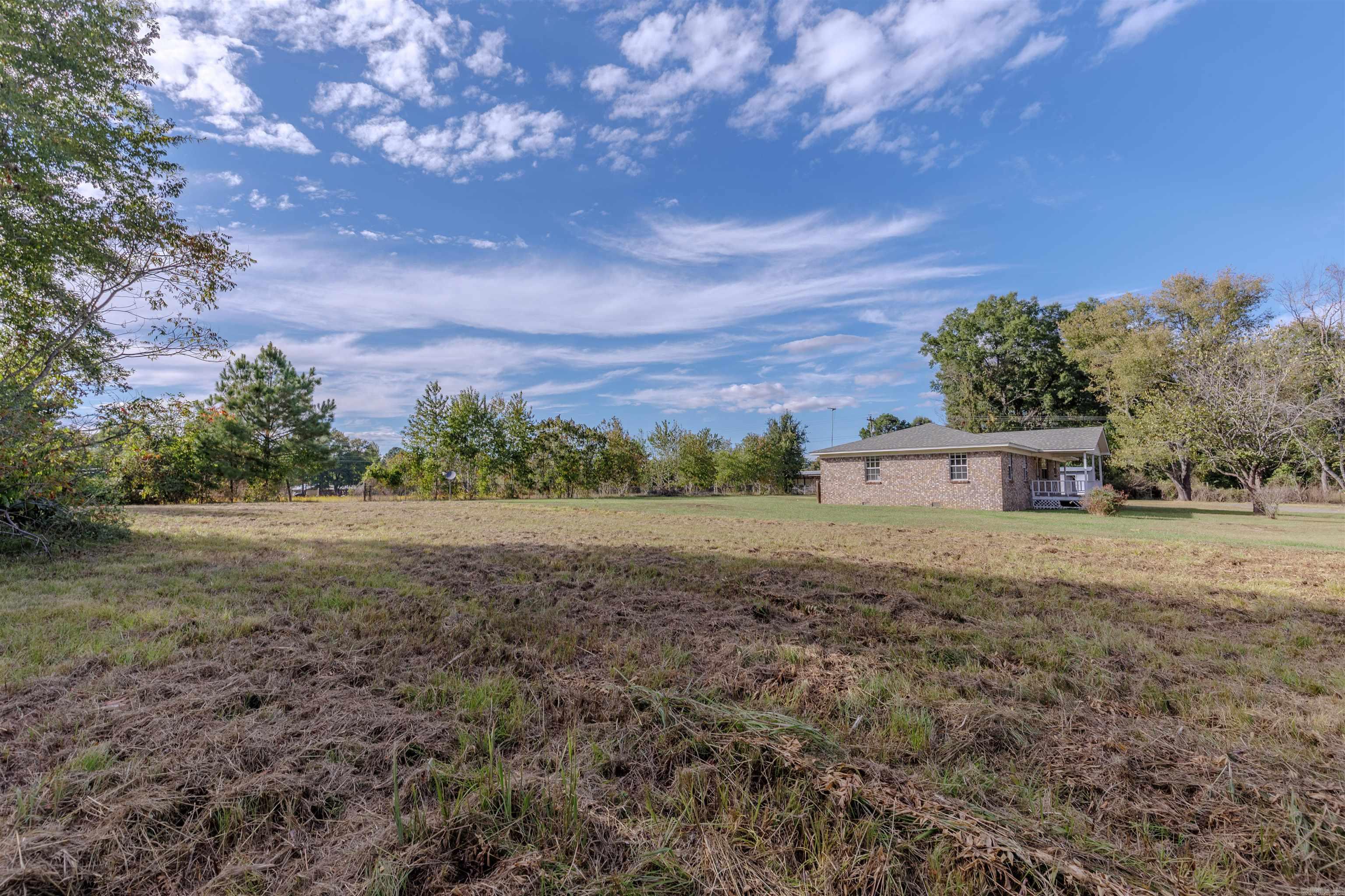 1739 Highway 216  Houston, AR