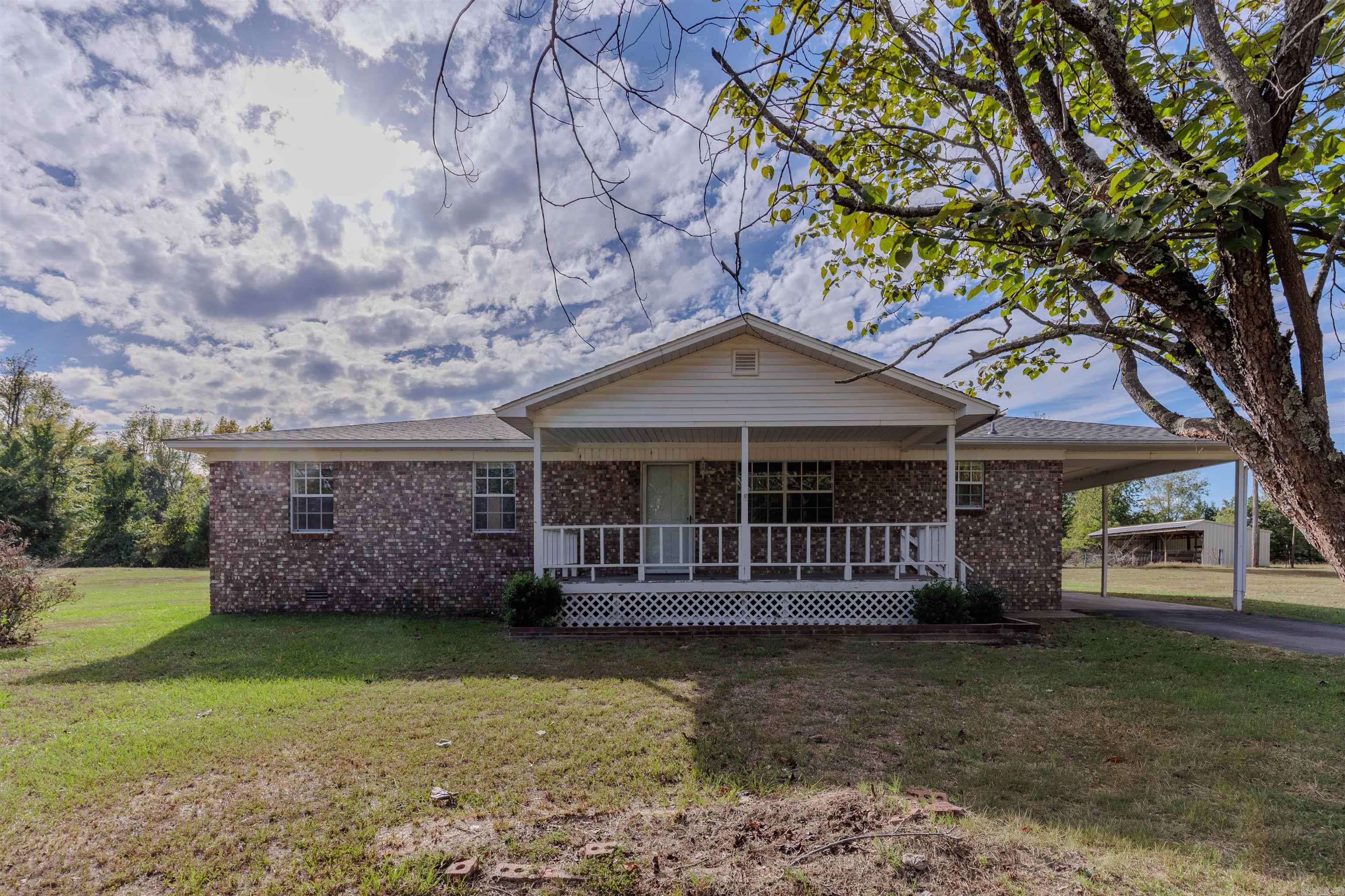 1739 Highway 216  Houston, AR