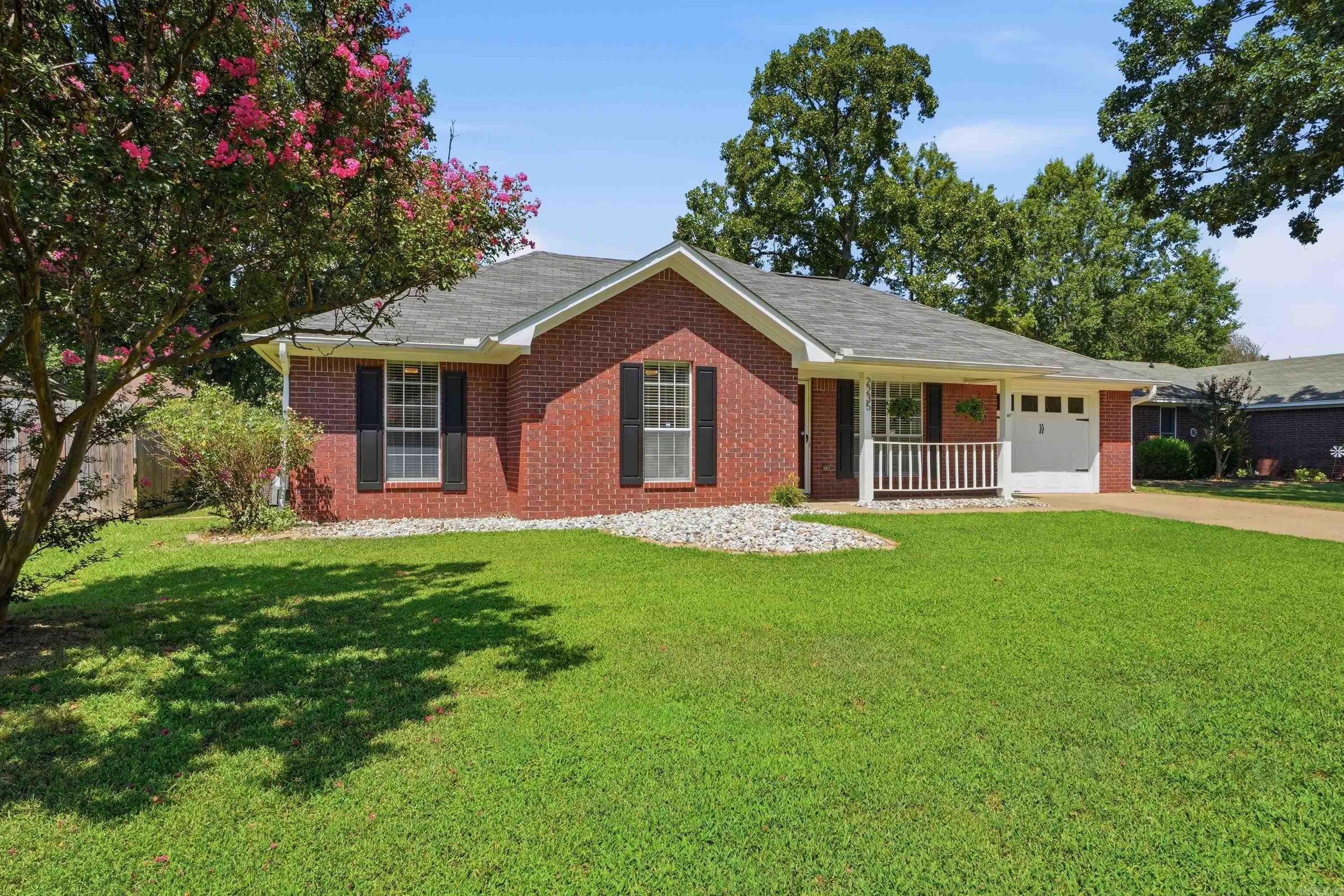 2235 Rainbow  Conway, AR