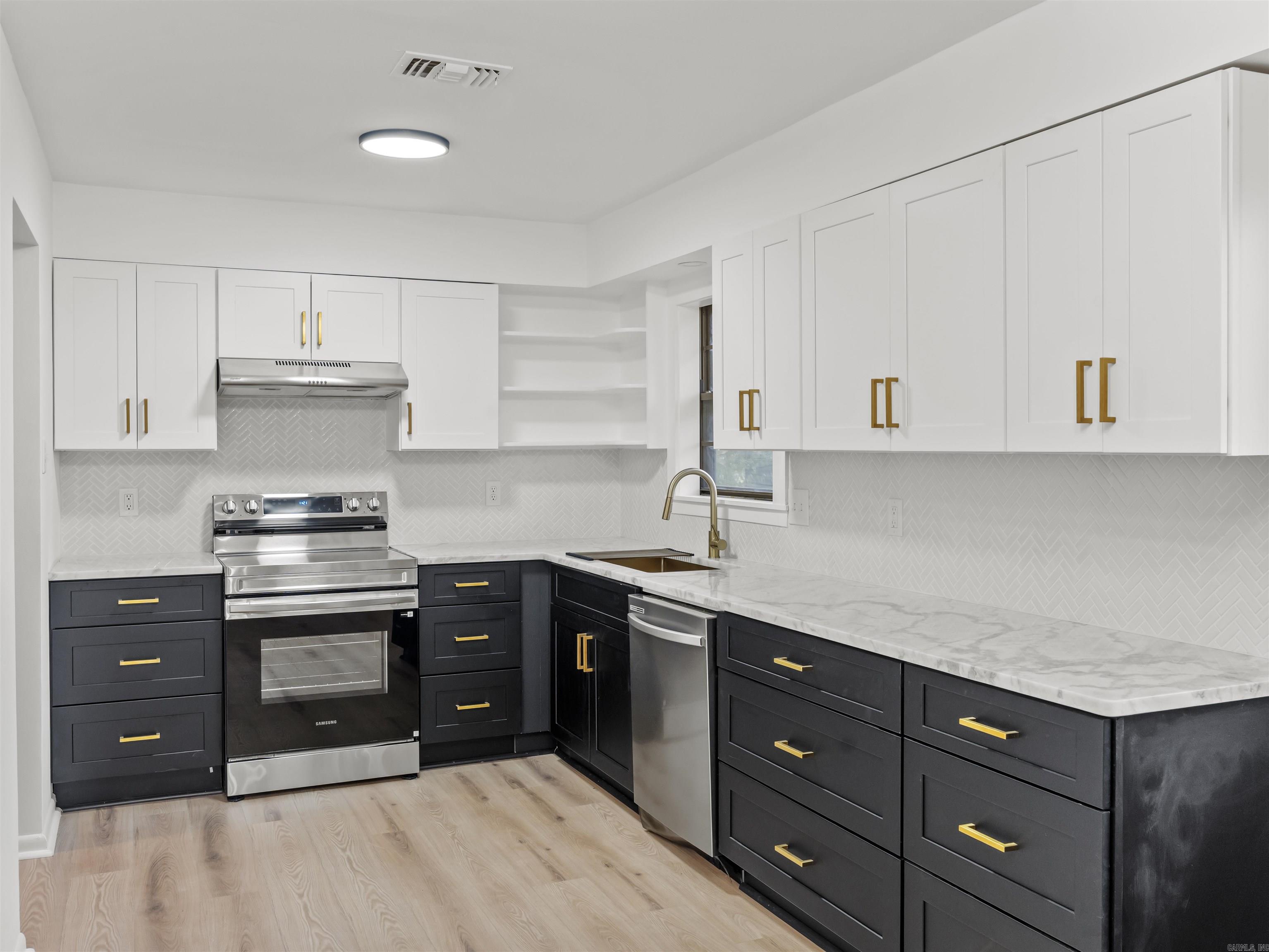 2705 Ozark Dr  North Little Rock, AR