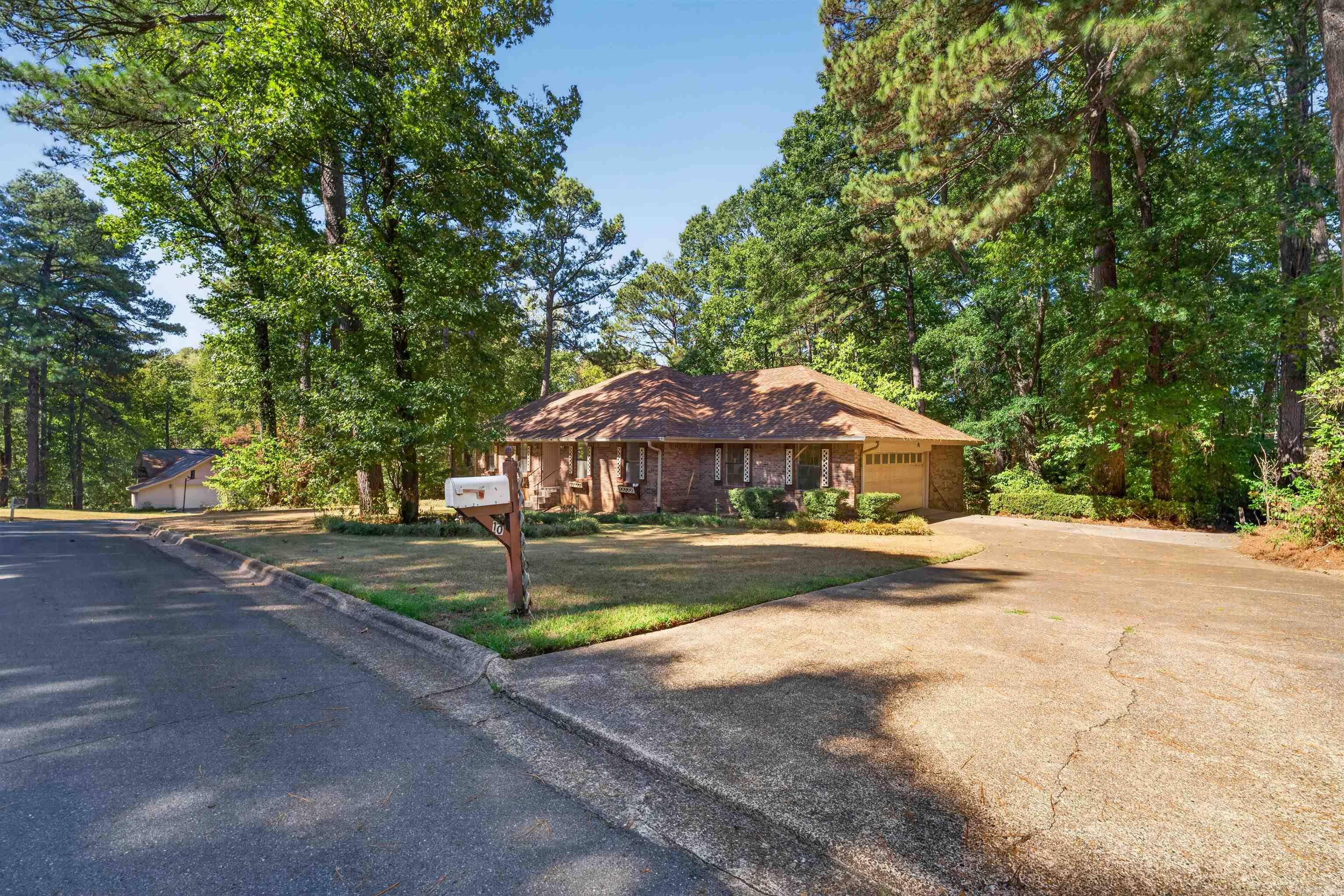 10 Ivy  Arkadelphia, AR