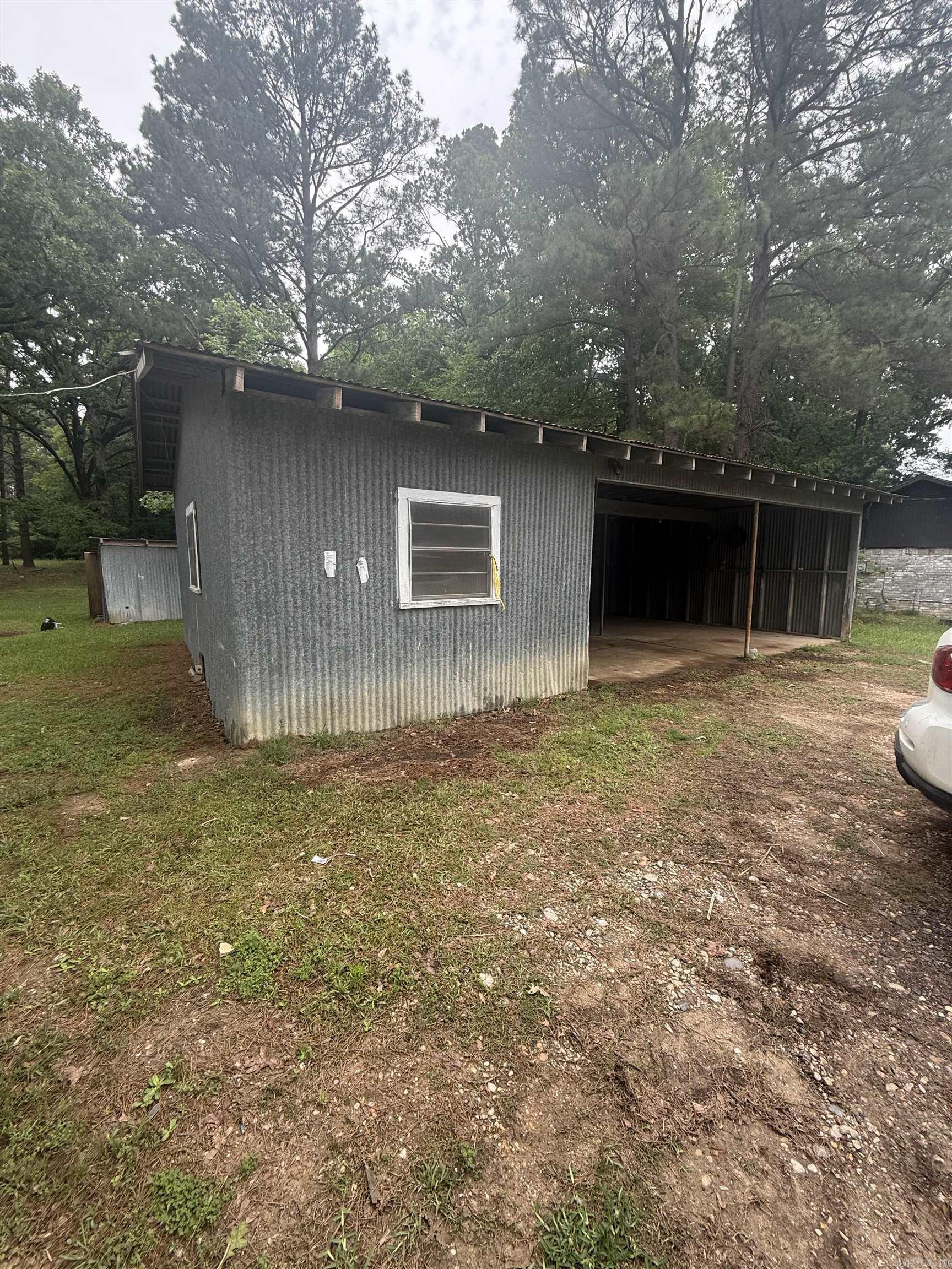 7173 S Highway 67  Gurdon, AR