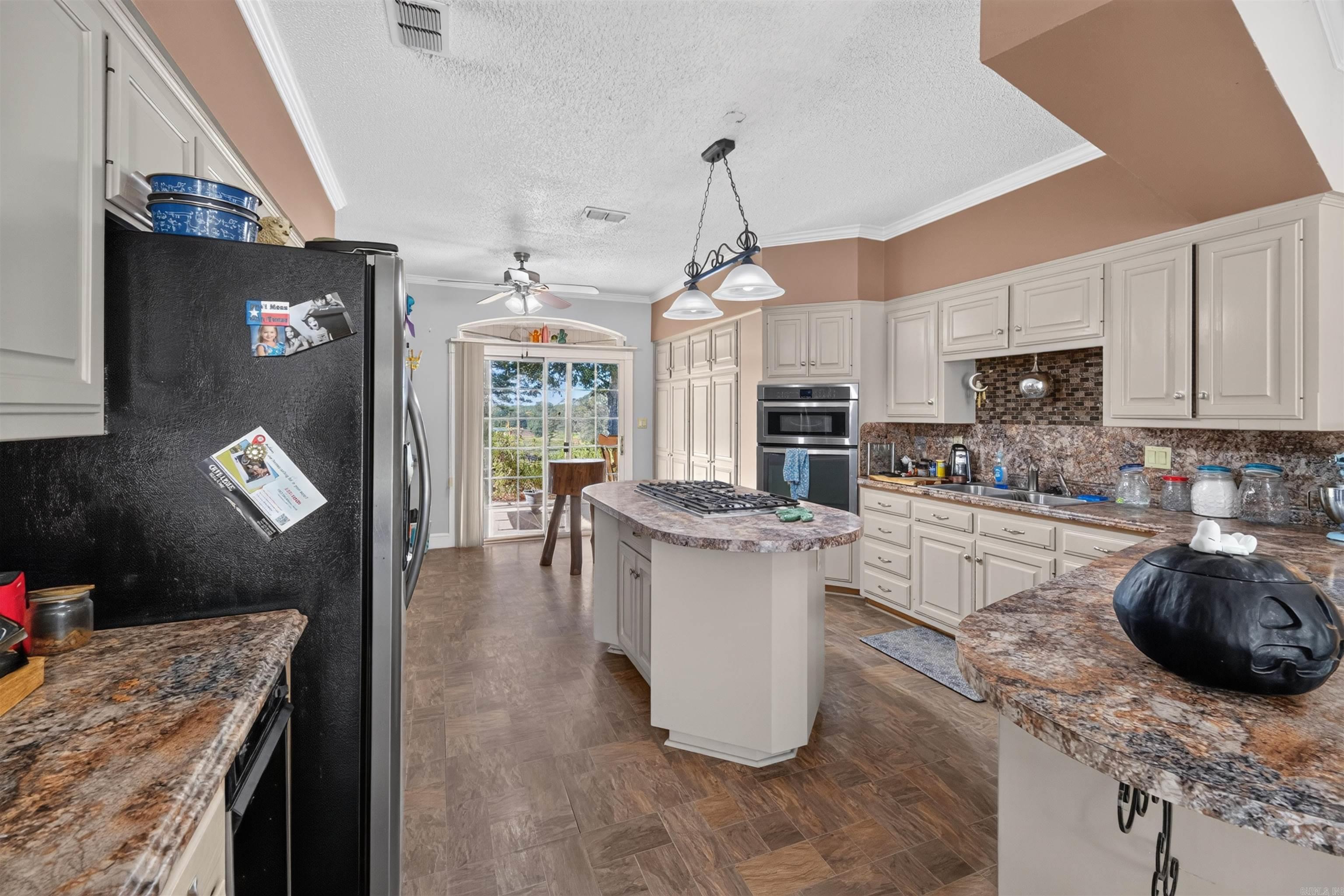 1022 Old Military  Arkadelphia, AR