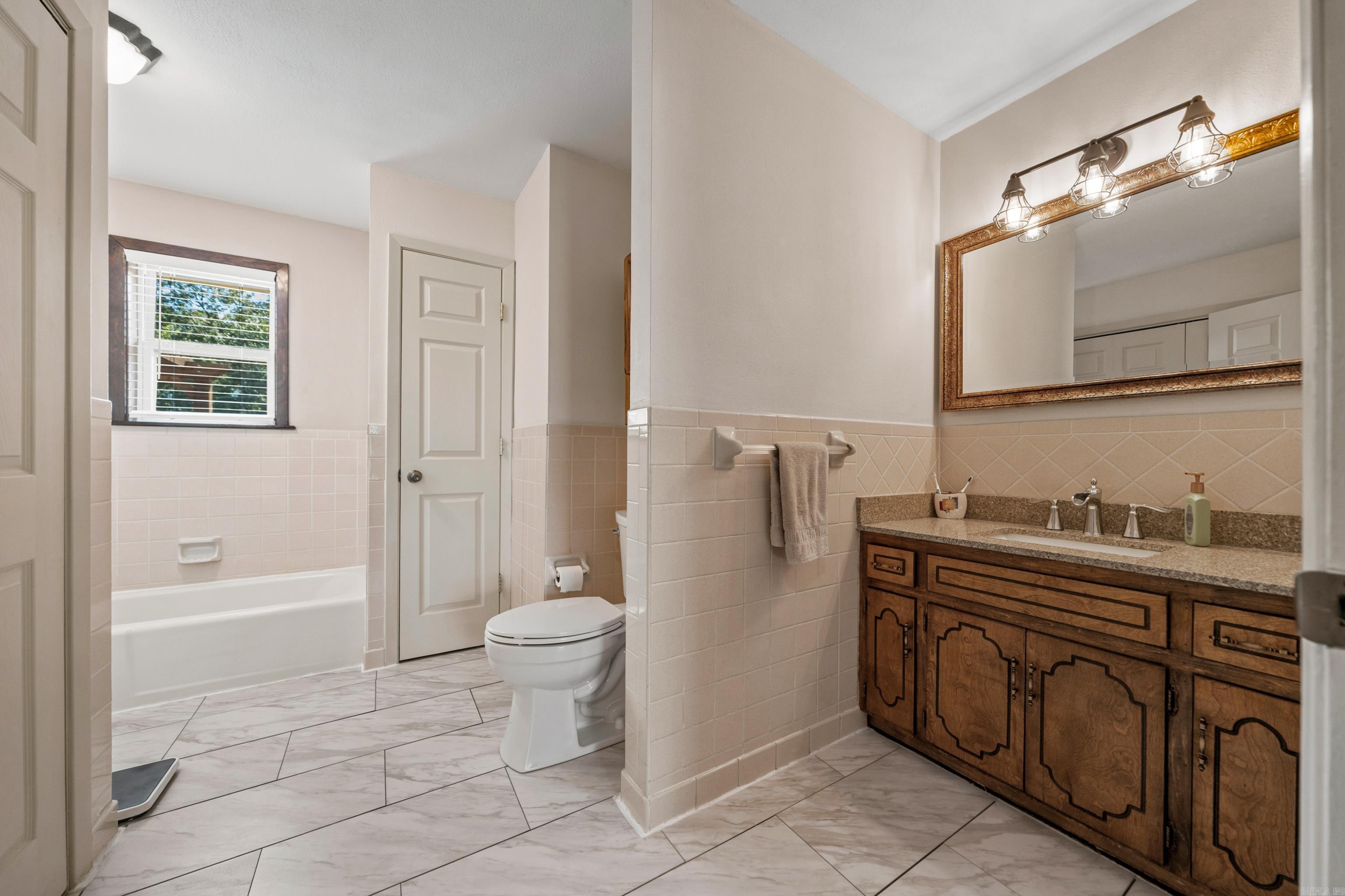 310 S Moore  Hot Springs, AR