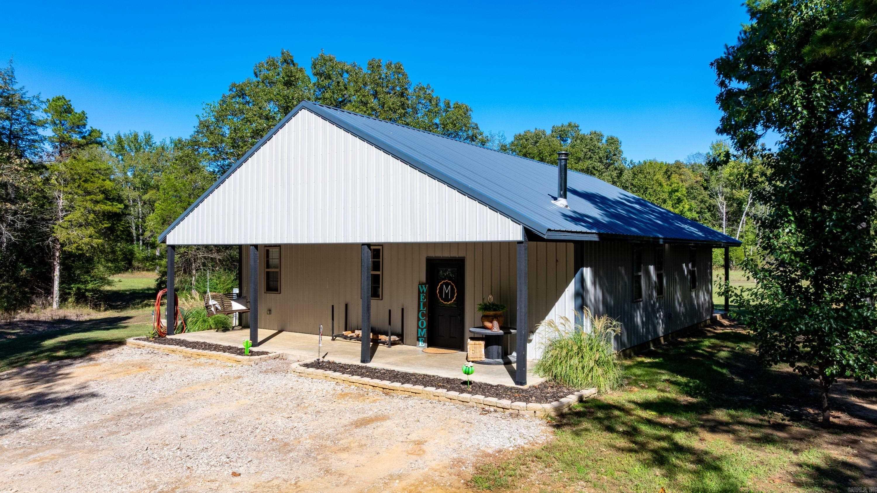 106 W PROSPERITY RD  Poughkeepsie, AR