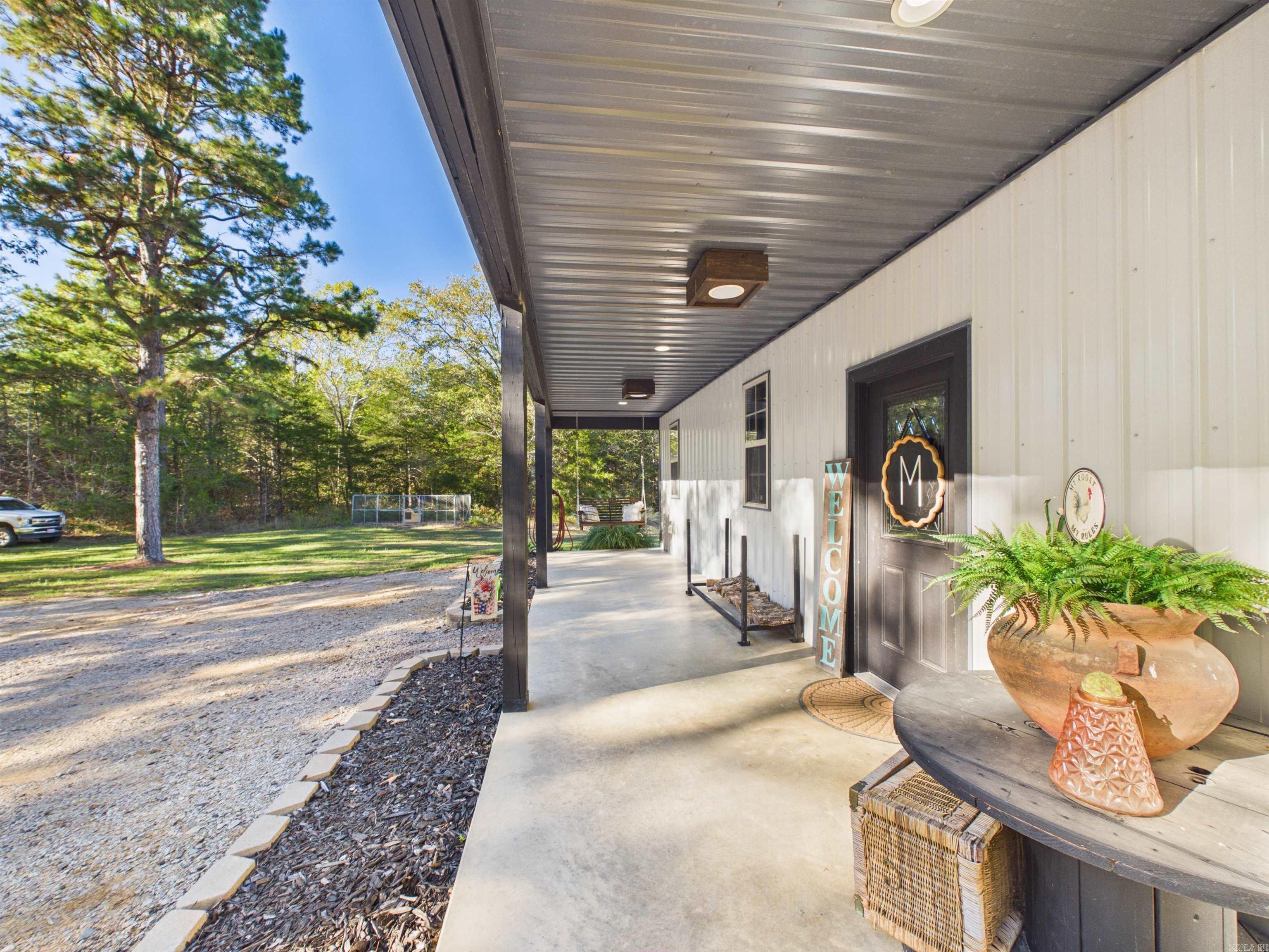 106 W PROSPERITY RD  Poughkeepsie, AR