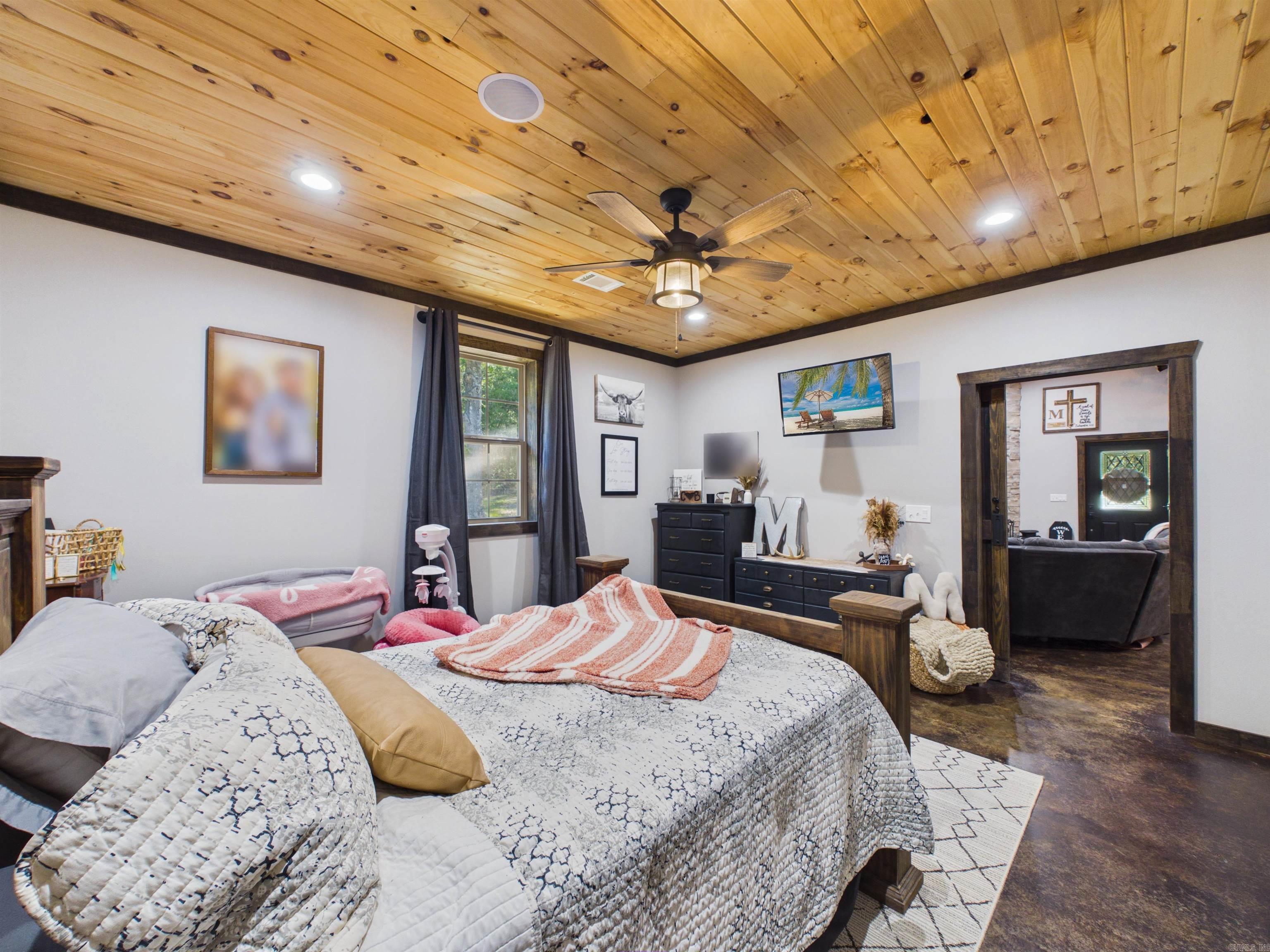 106 W PROSPERITY RD  Poughkeepsie, AR