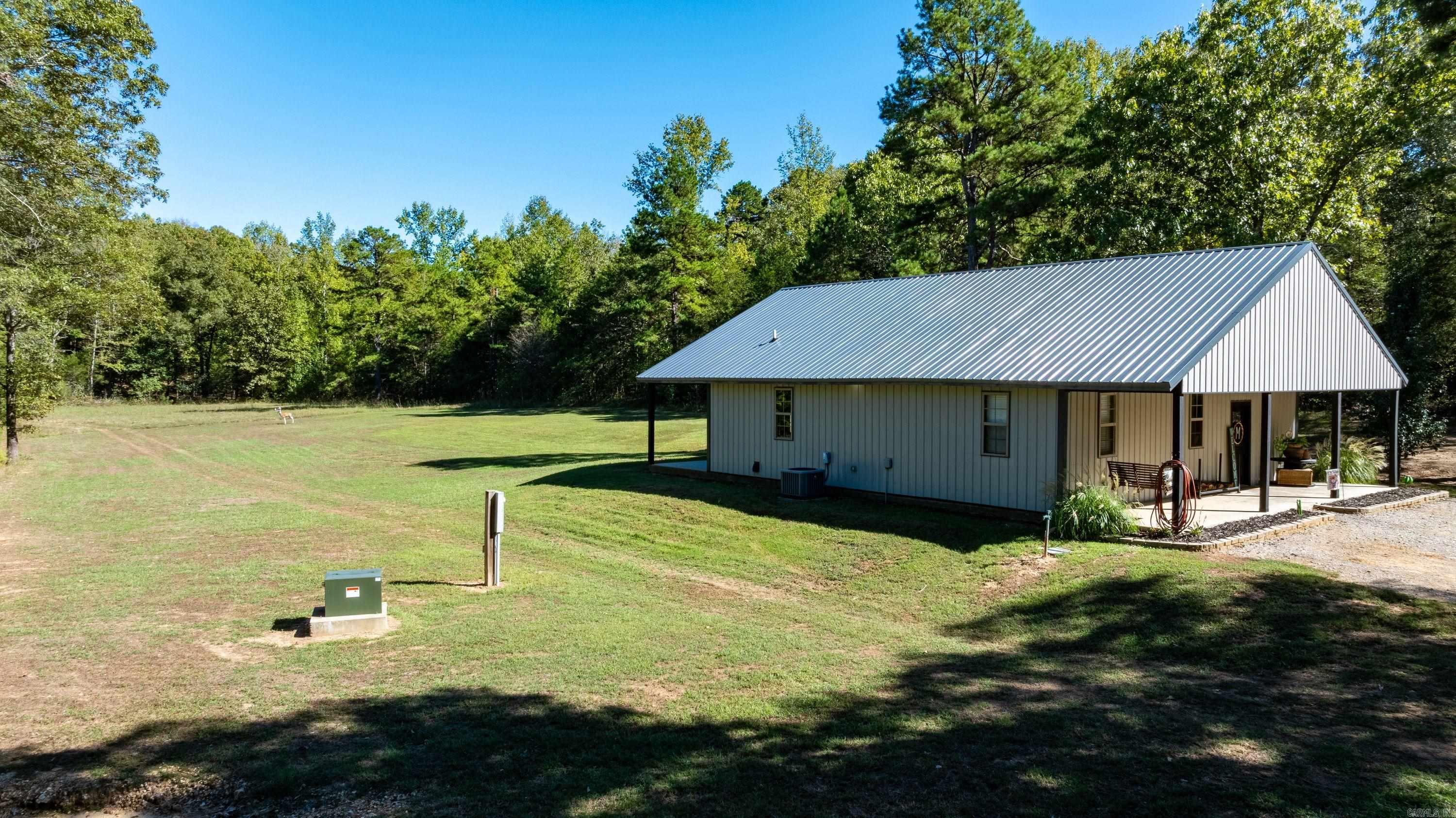 106 W PROSPERITY RD  Poughkeepsie, AR