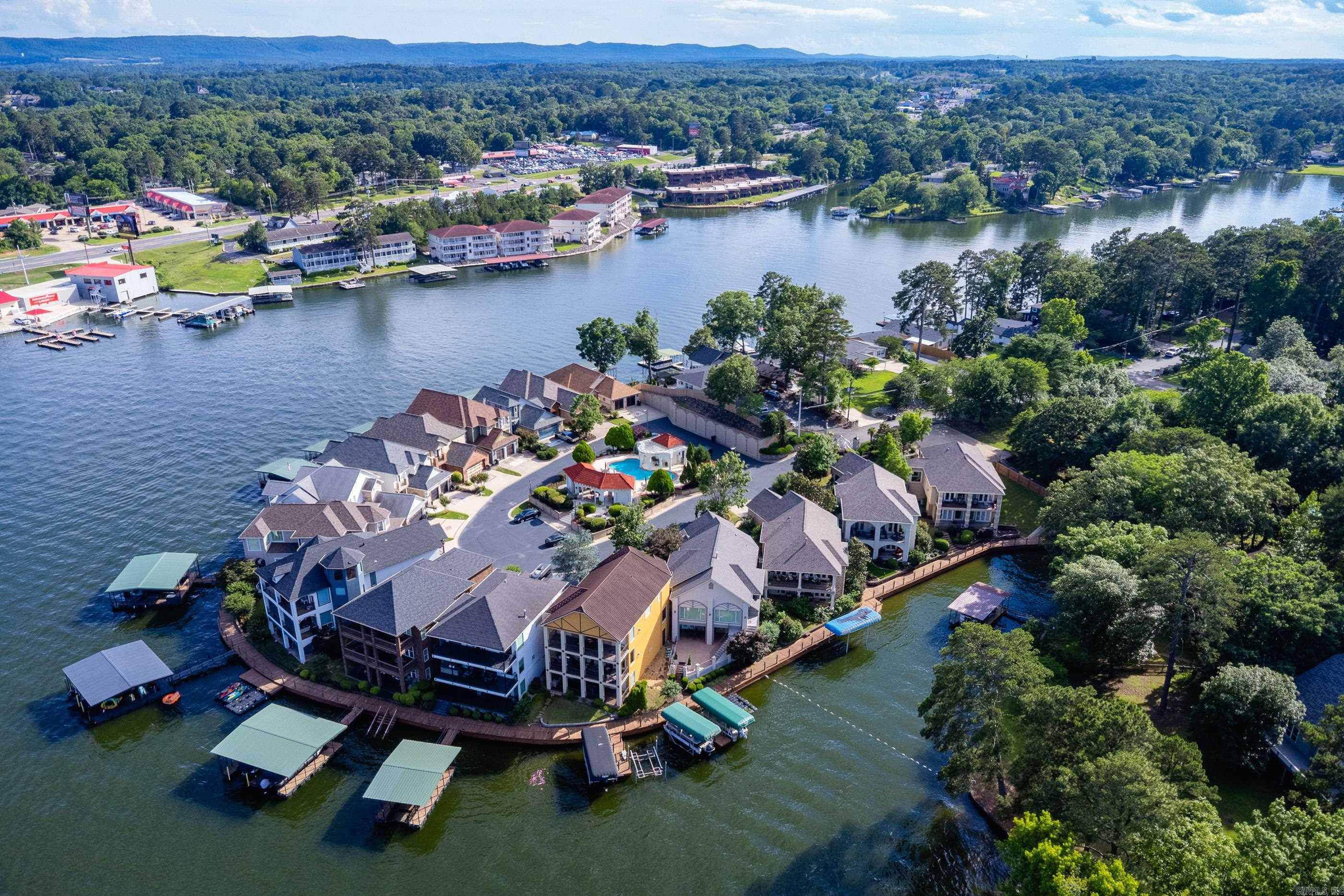329 Paradise Point  Hot Springs, AR