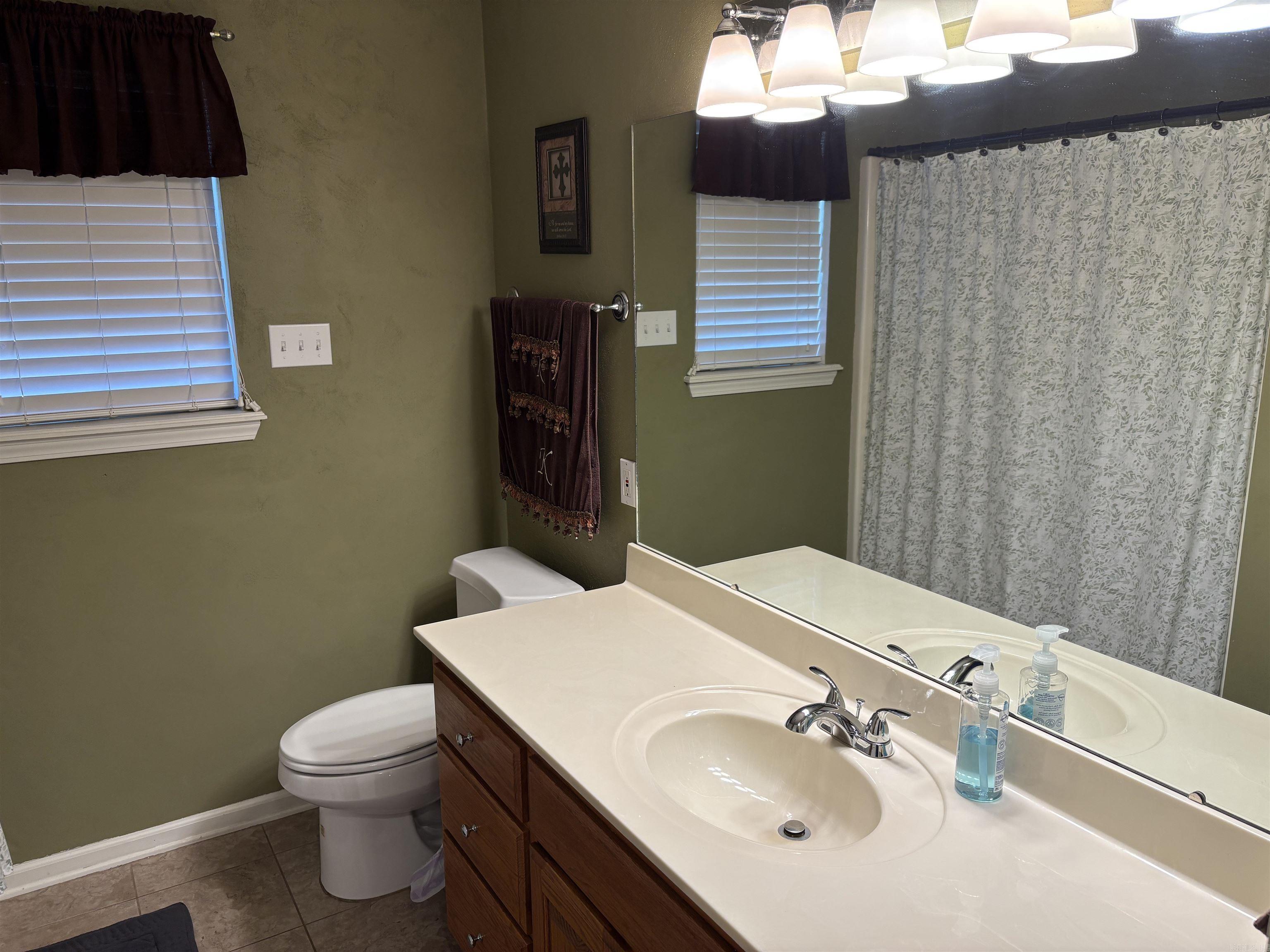 2111 Millwood  Conway, AR