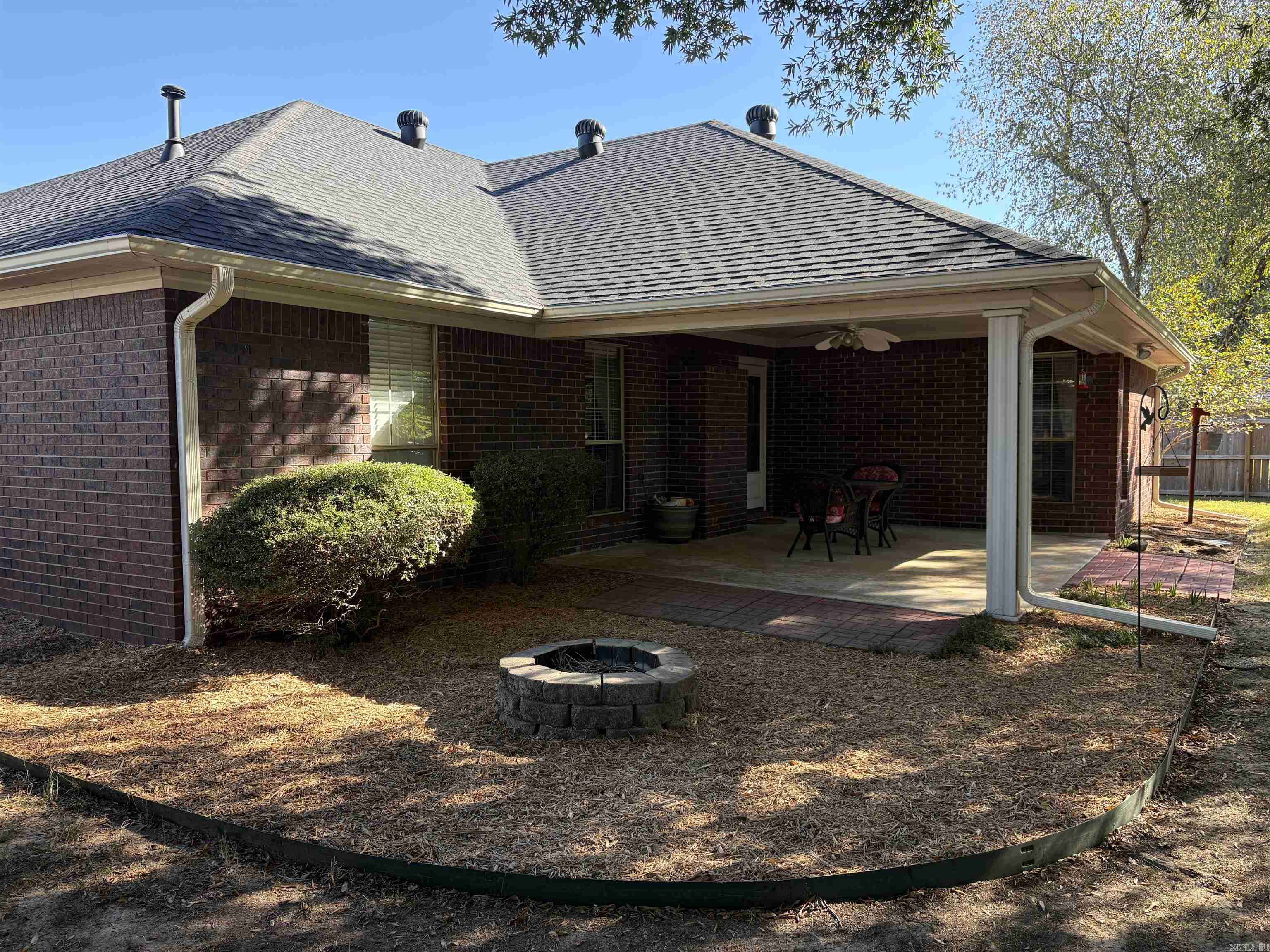 2111 Millwood  Conway, AR