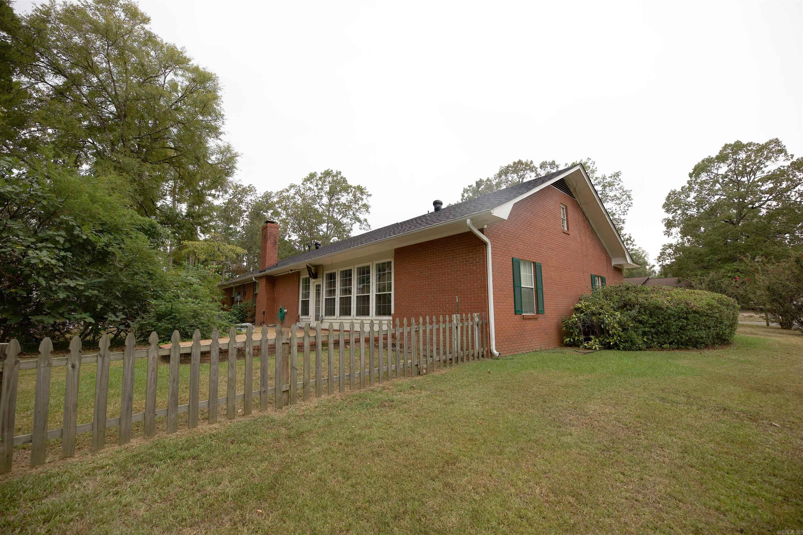 3125 Cherokee Ave  Camden, AR