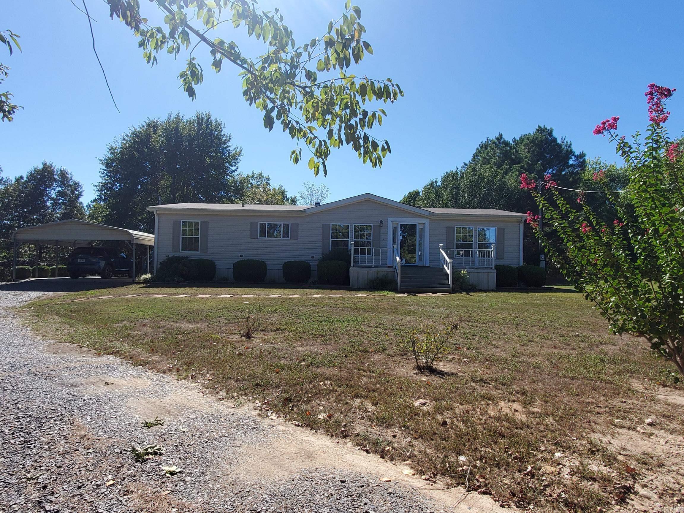 124  P T  Mena, AR