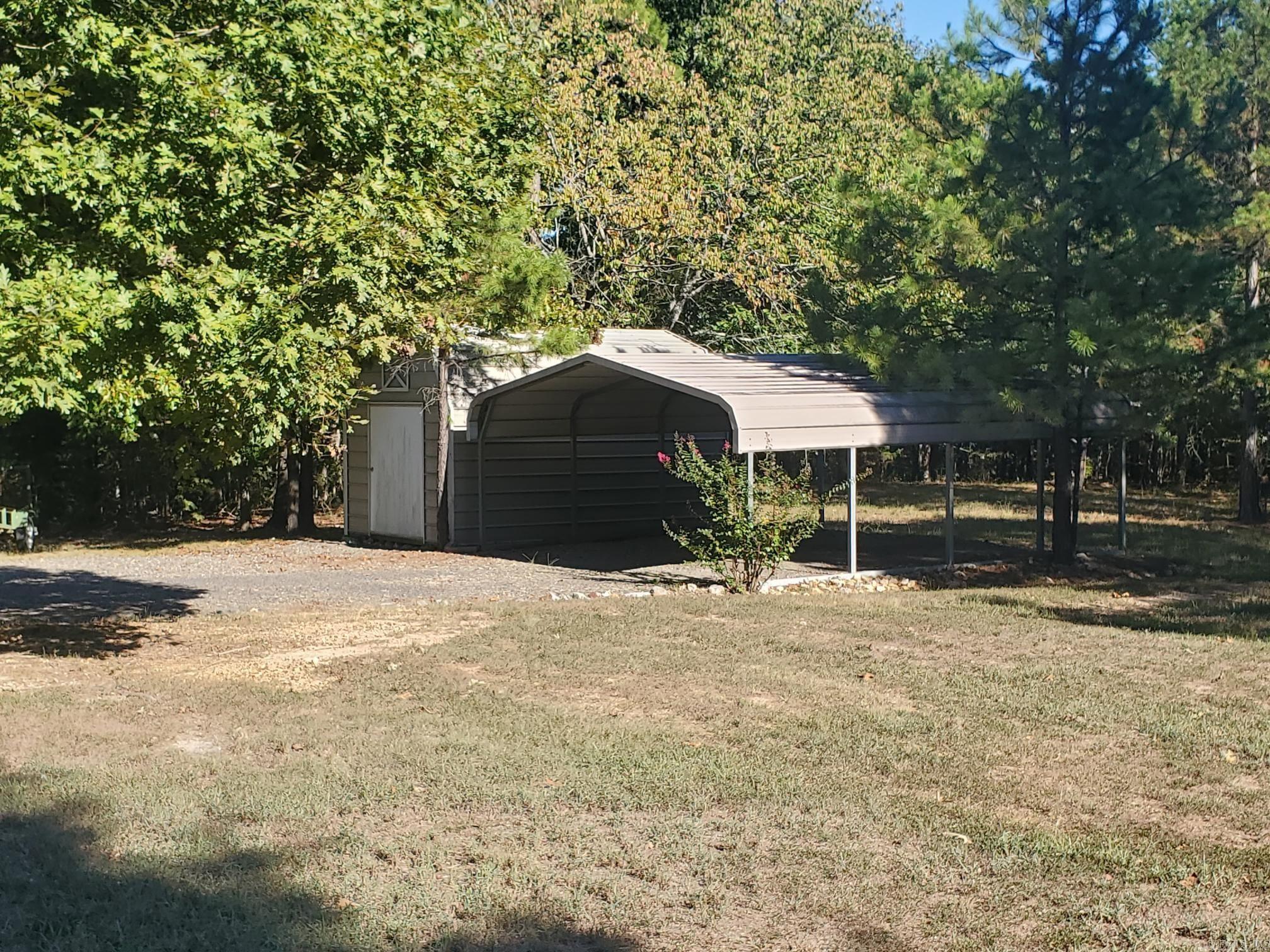 124 P T  Mena, AR