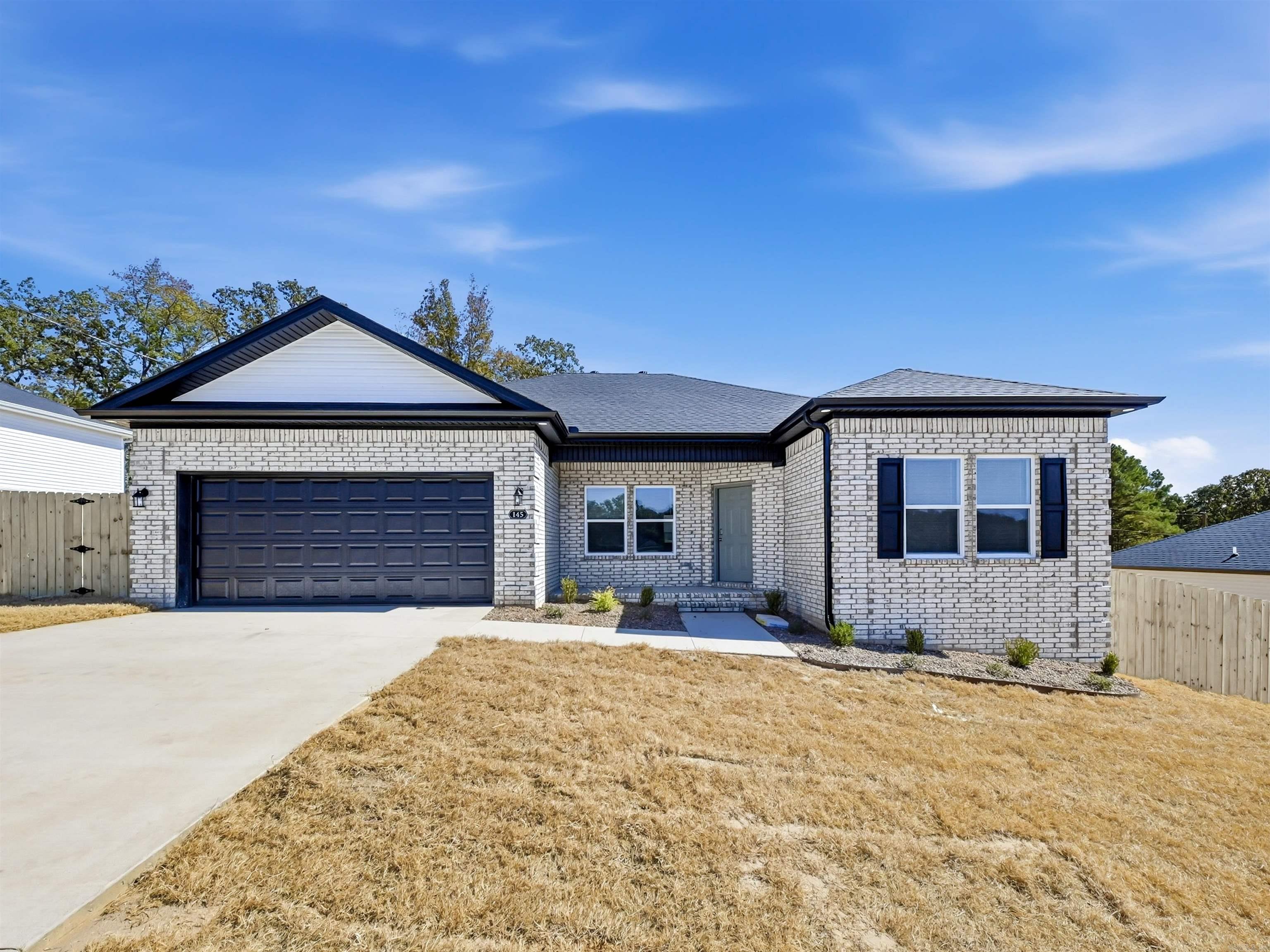 145  Coal Mountain  El Paso, AR