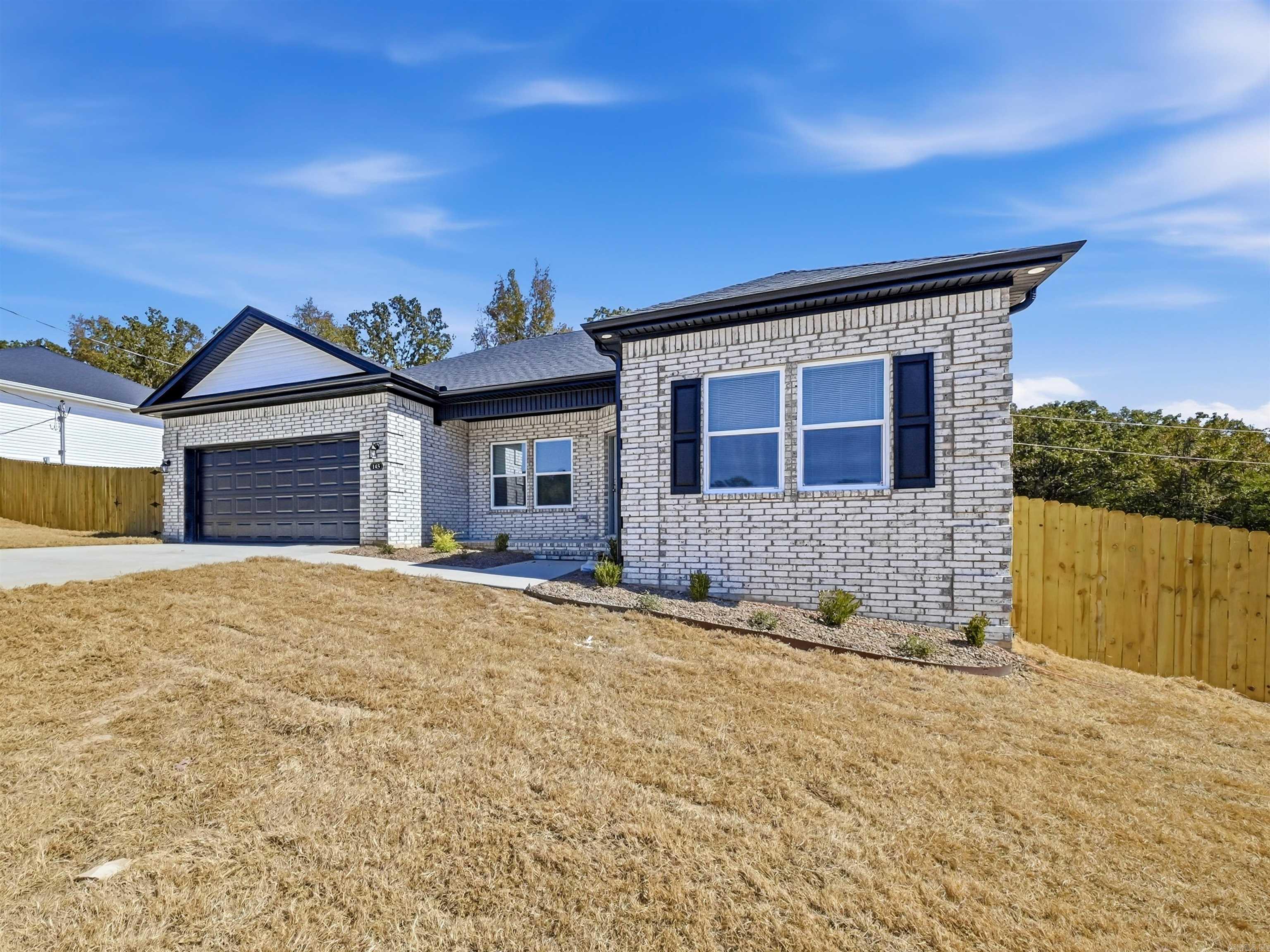 145 Coal Mountain  El Paso, AR