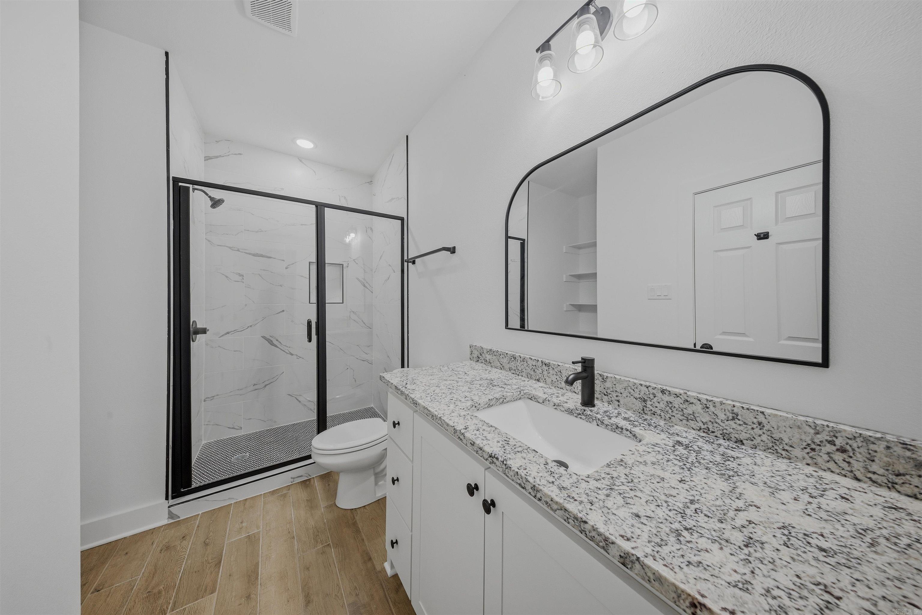 145 Coal Mountain  El Paso, AR