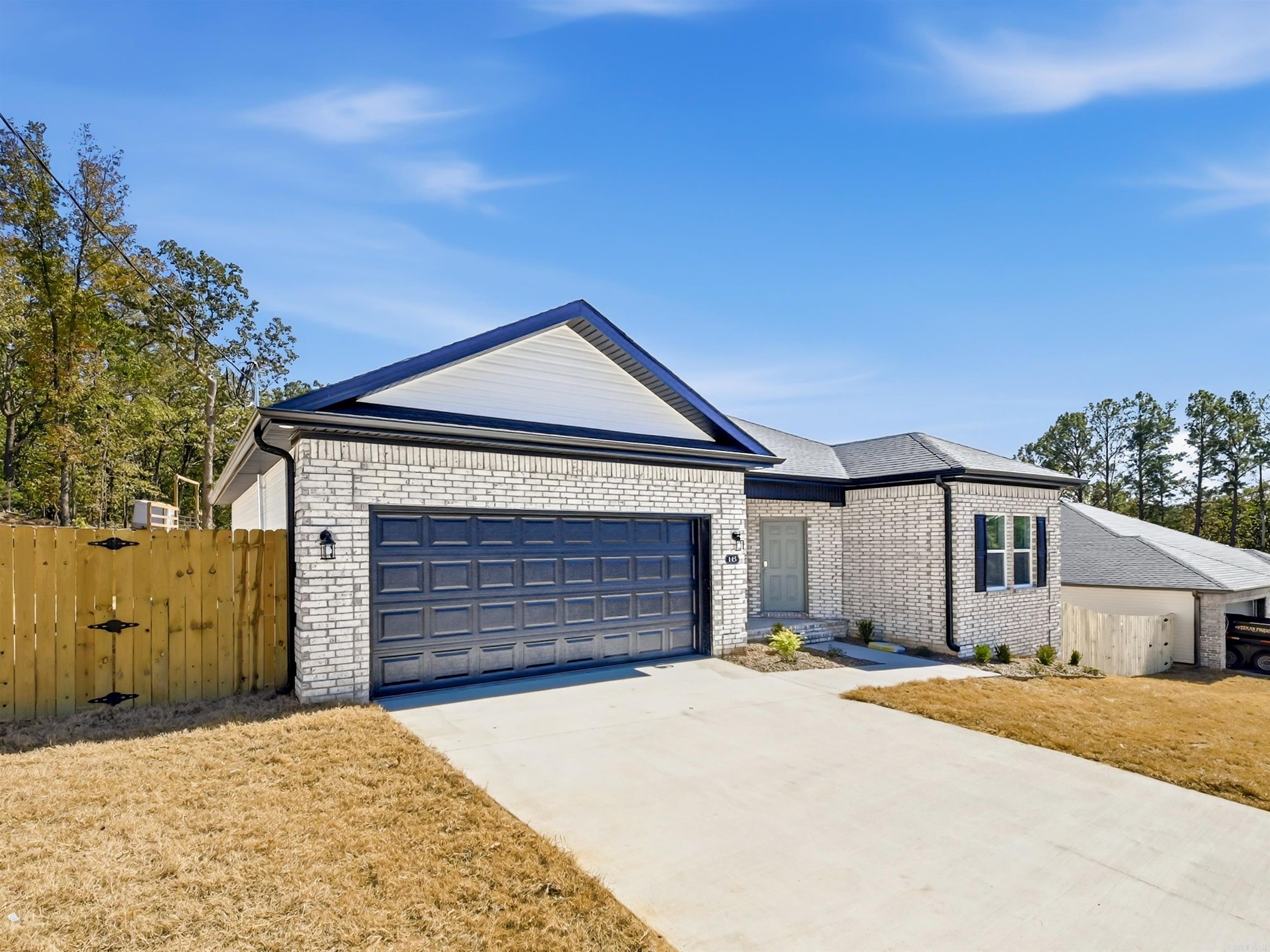 145 Coal Mountain  El Paso, AR