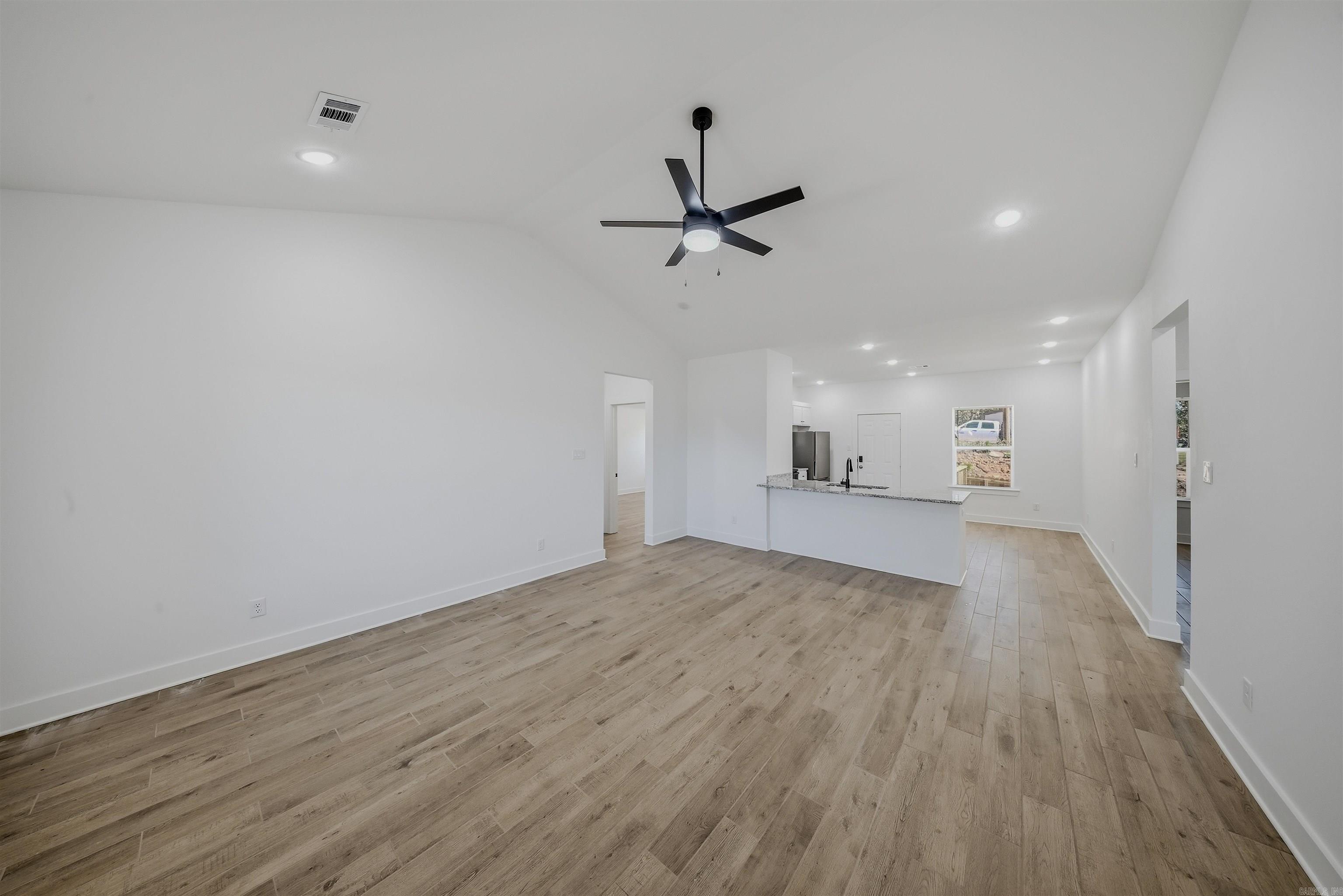145 Coal Mountain  El Paso, AR