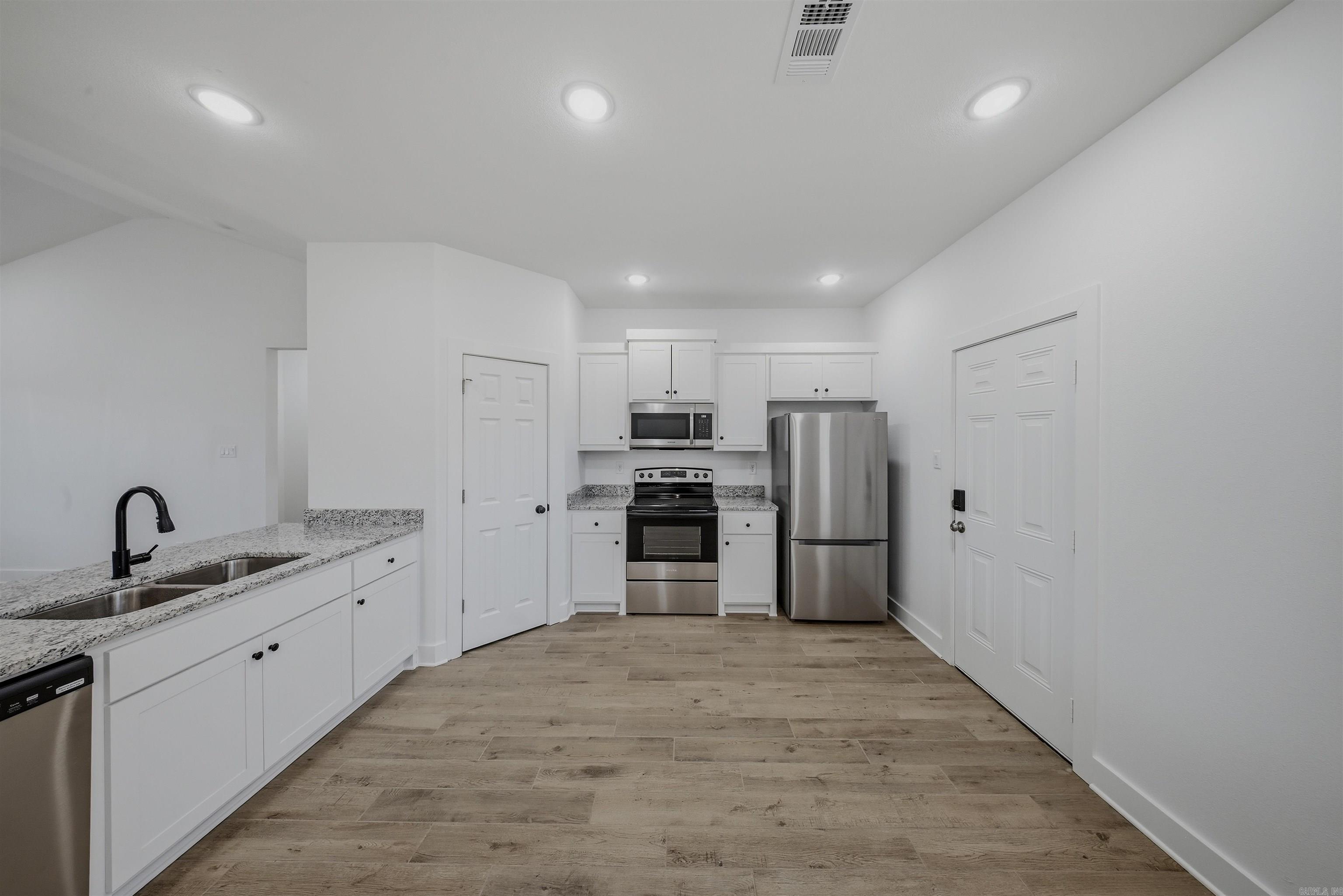 145 Coal Mountain  El Paso, AR