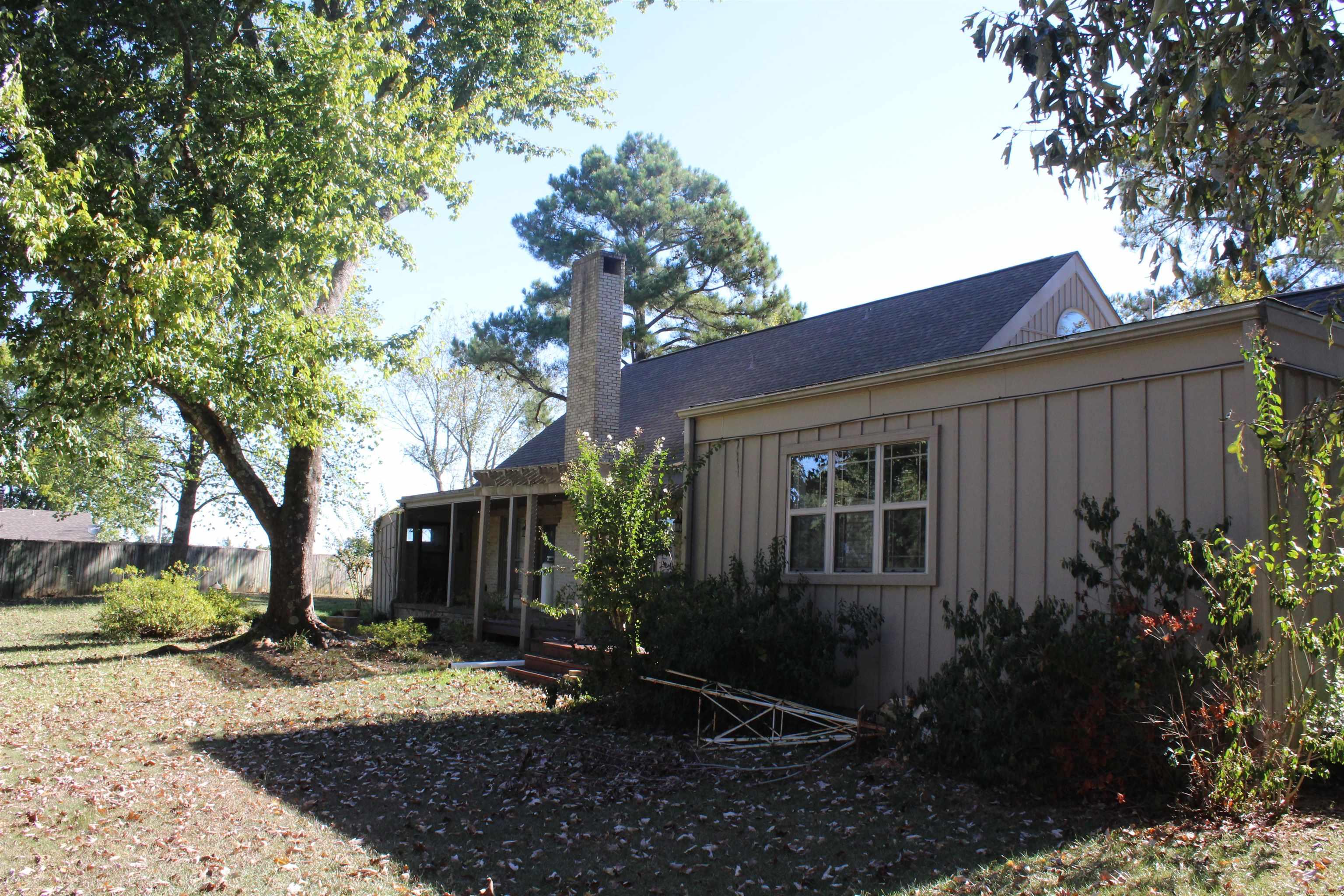 1504 Steel  Nashville, AR