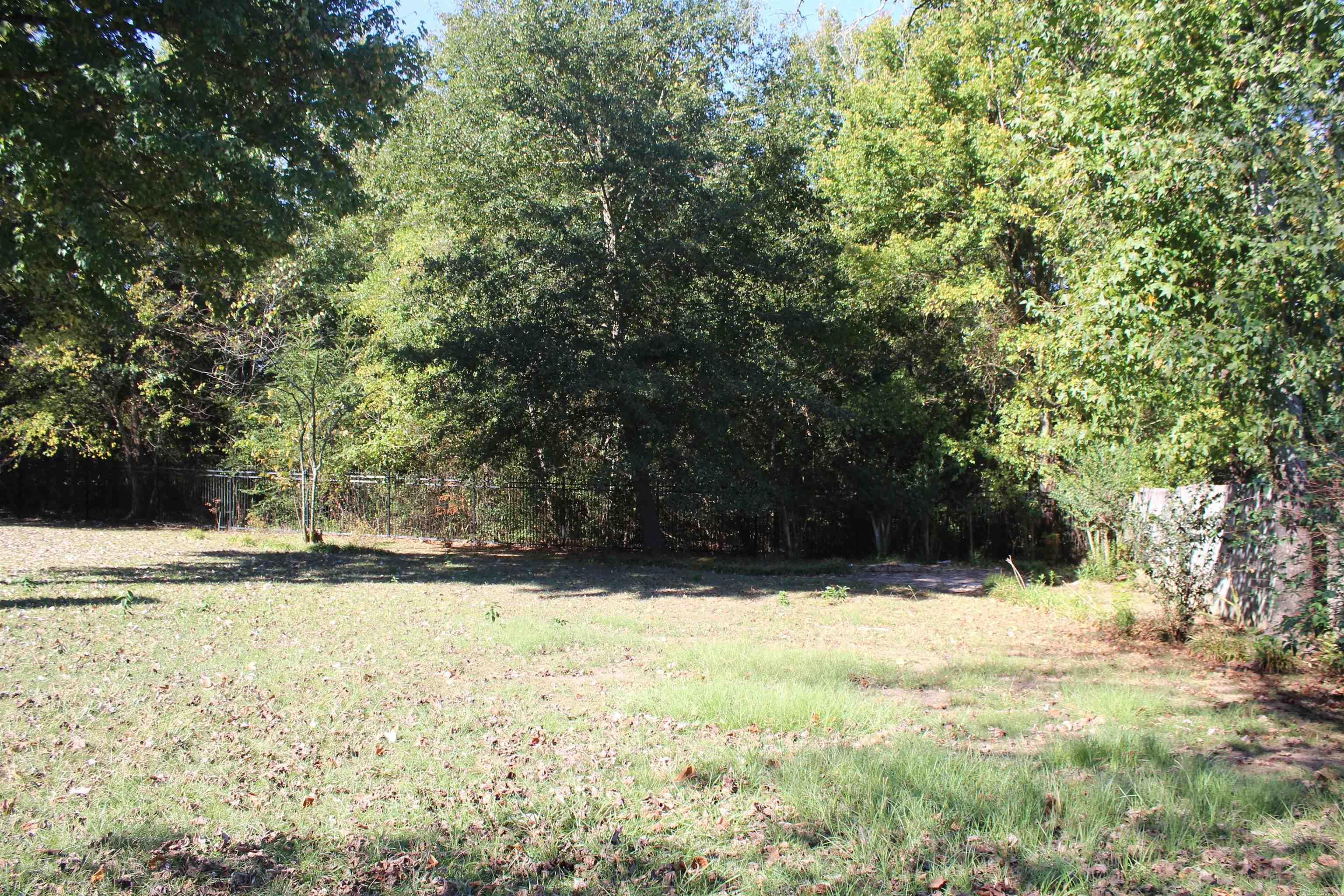 1504 Steel  Nashville, AR
