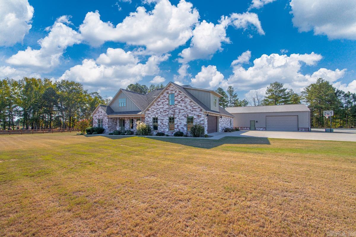 7633 W US-270  Prattsville, AR