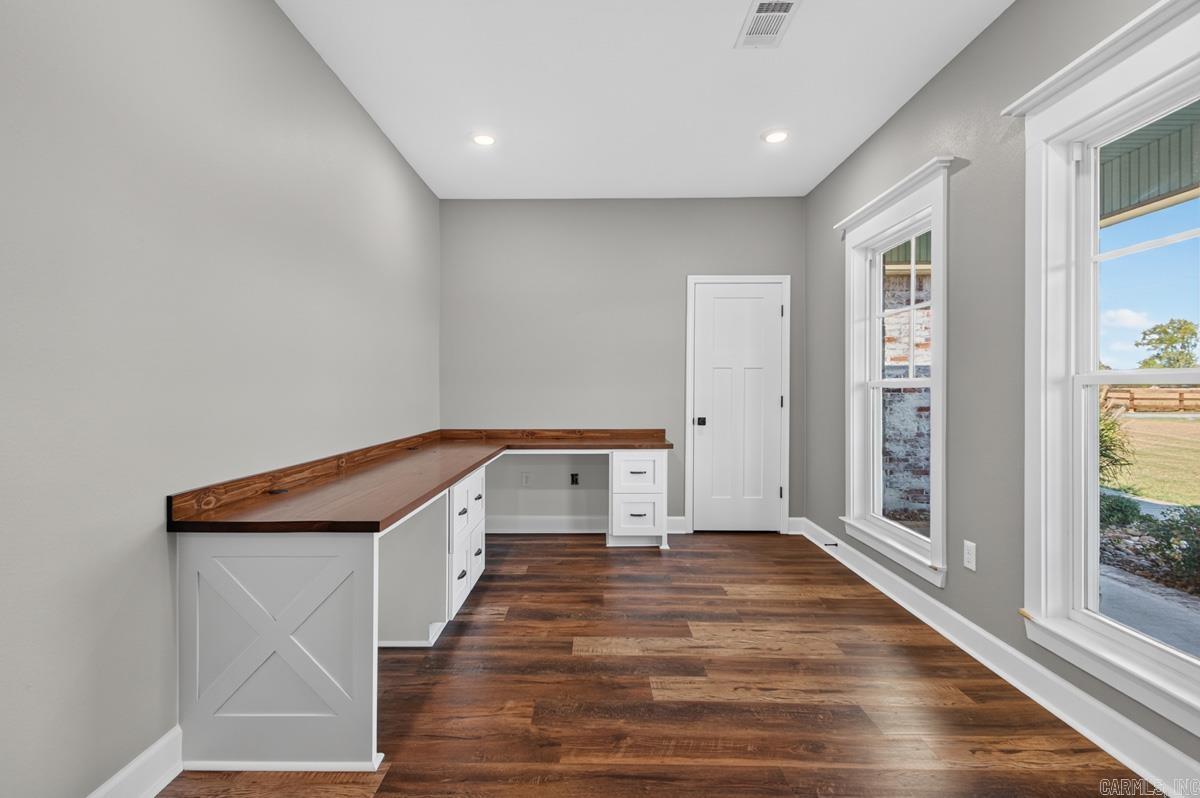 7633 W US-270  Prattsville, AR