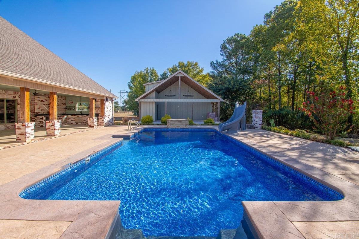 7633 W US-270  Prattsville, AR