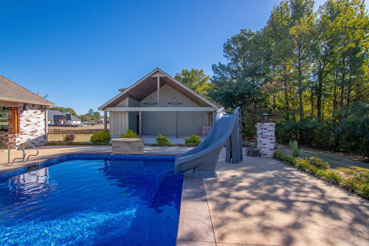 7633 W US-270  Prattsville, AR
