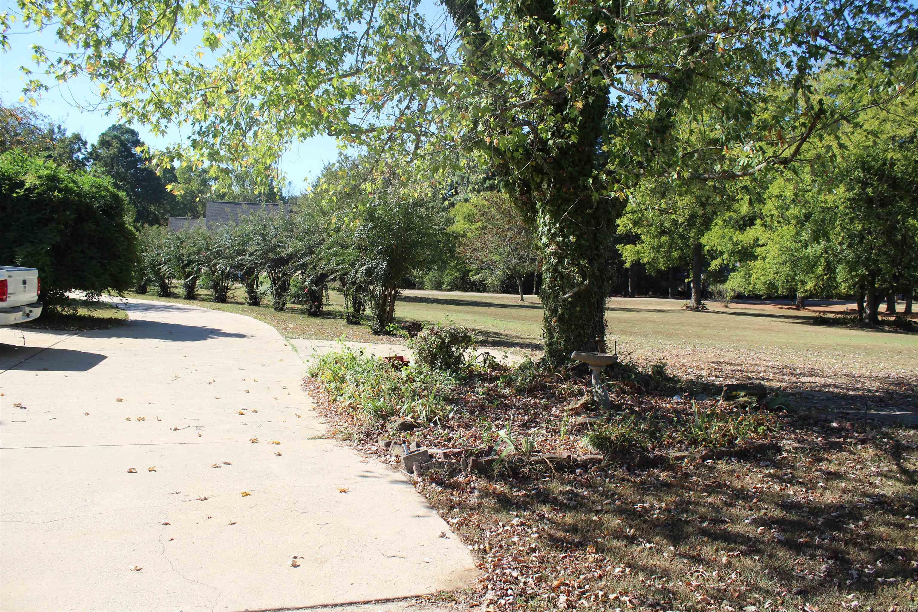301 Deerwood  Nashville, AR