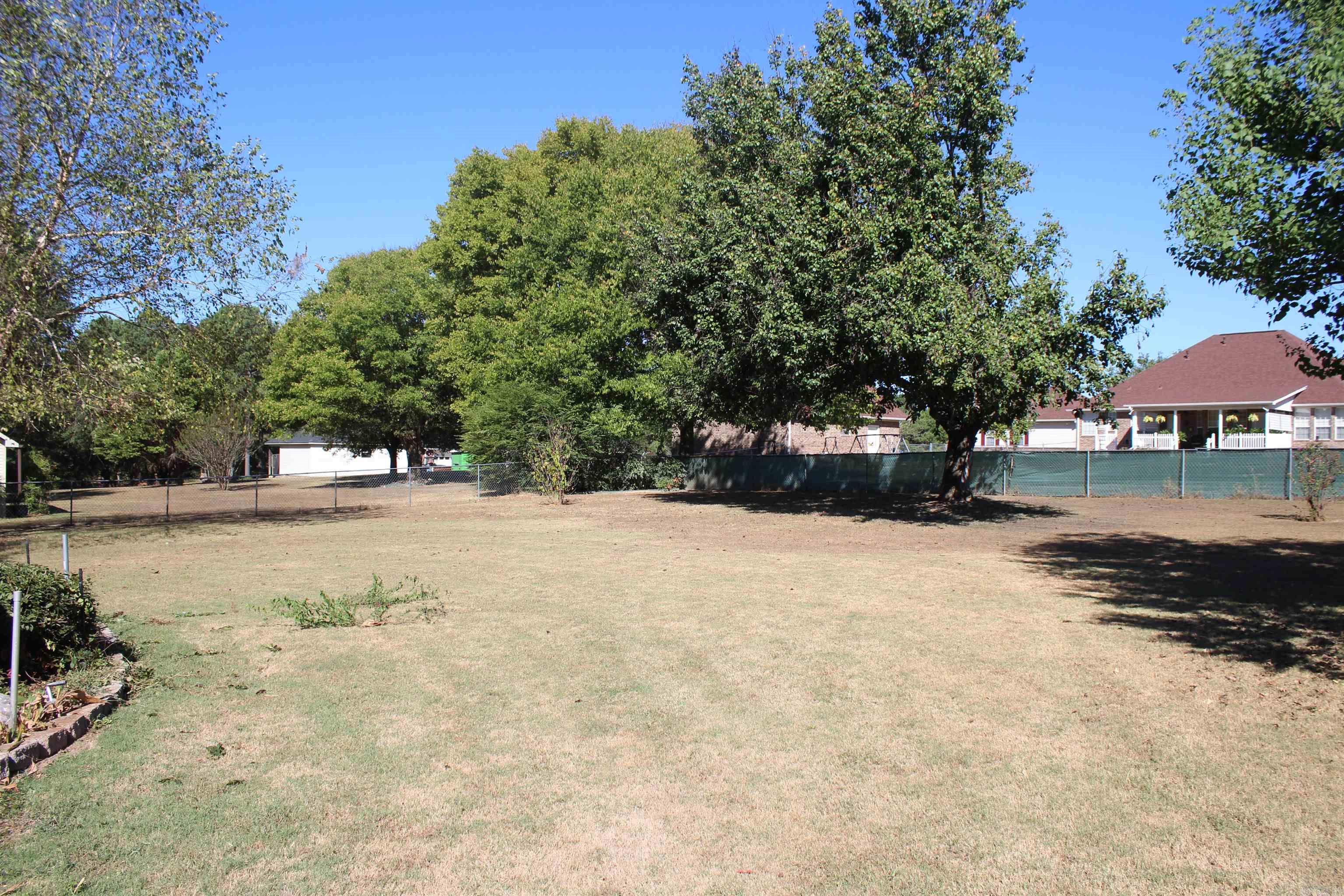 301 Deerwood  Nashville, AR