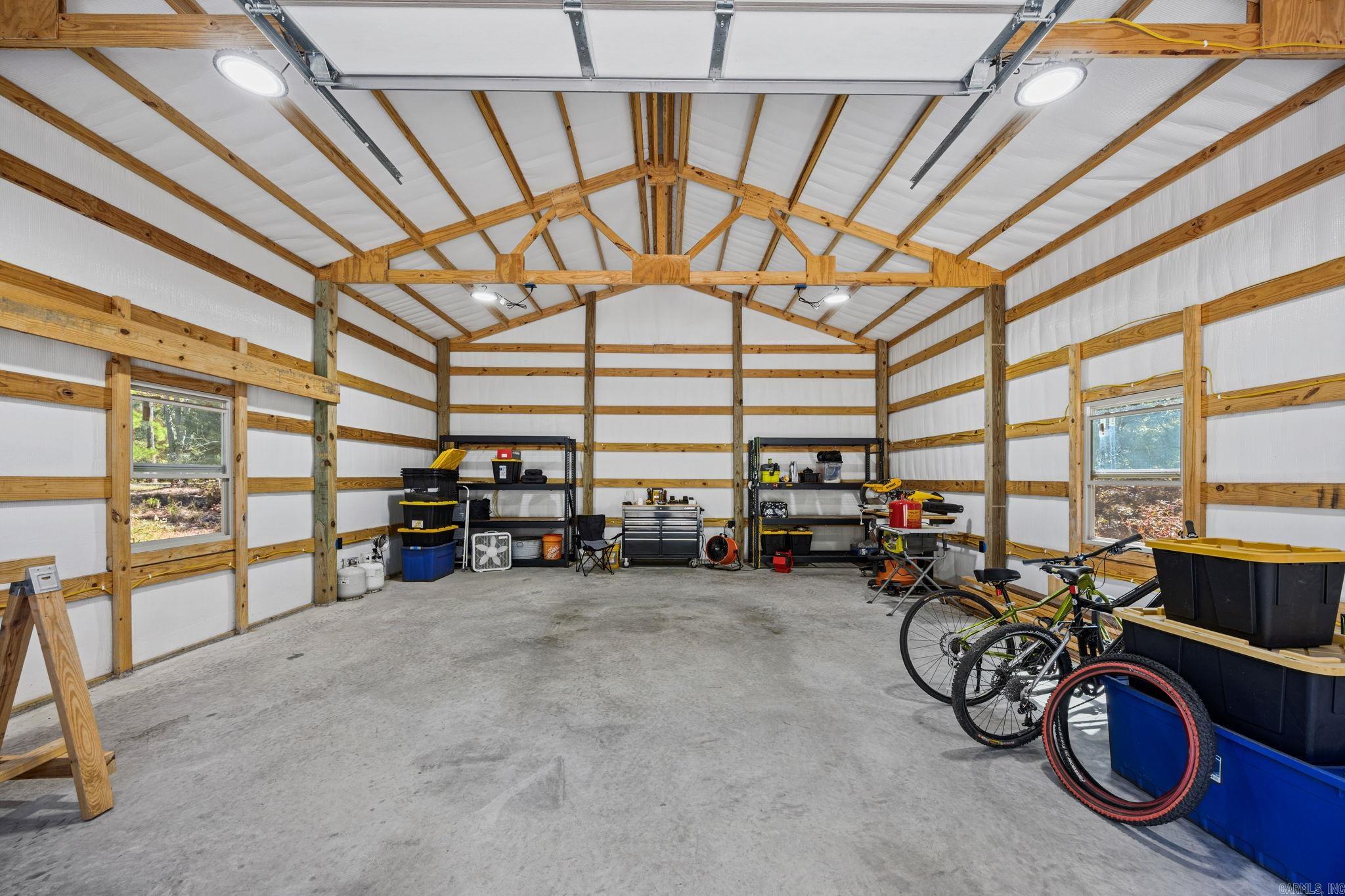 31 Oakview  Austin, AR