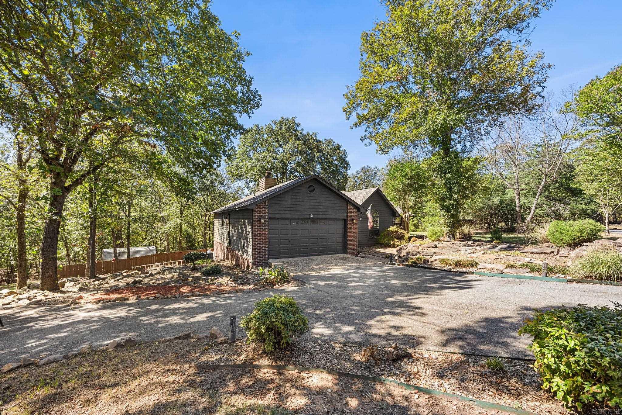 31 Oakview  Austin, AR