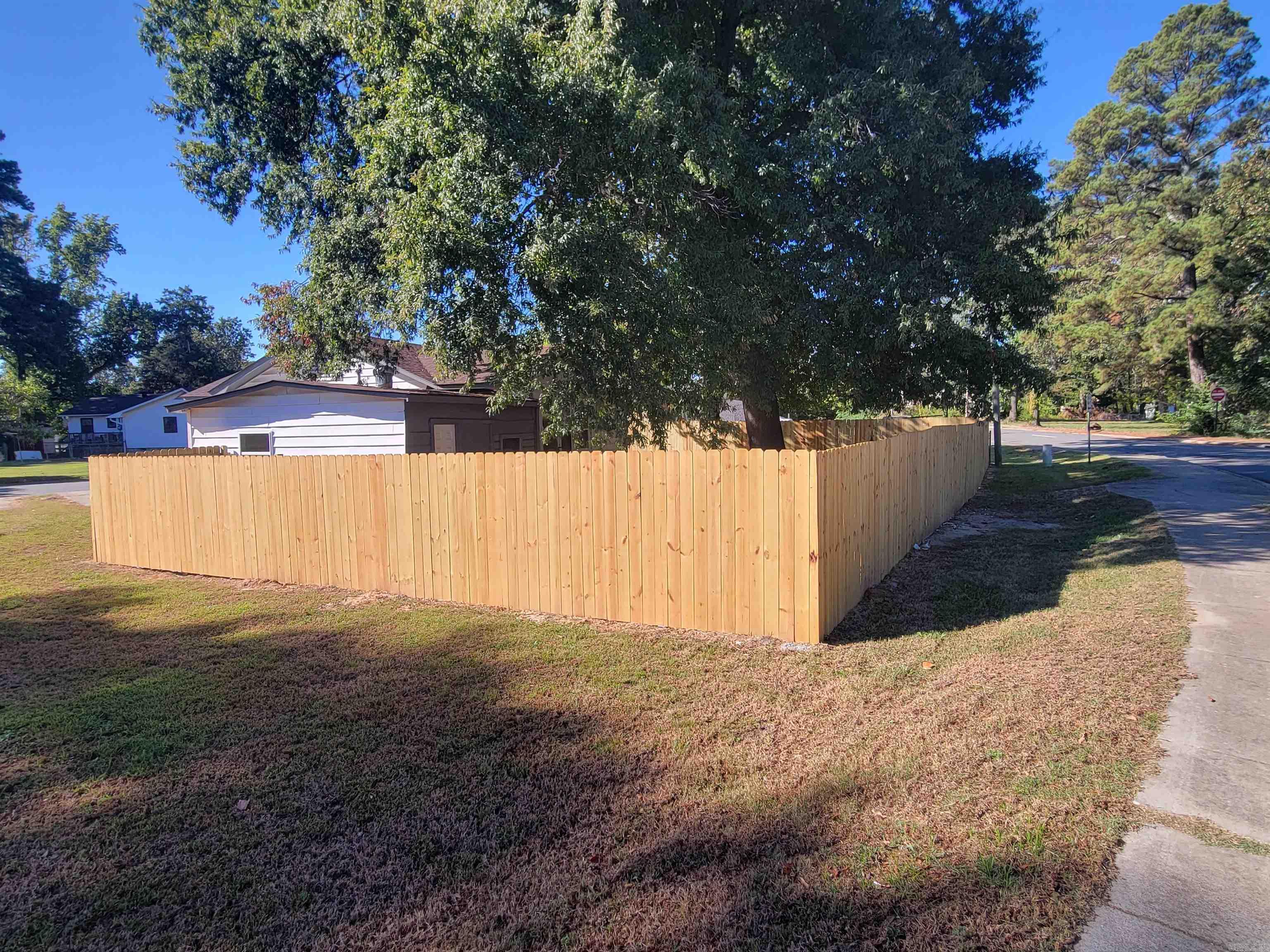 154 North  Jacksonville, AR