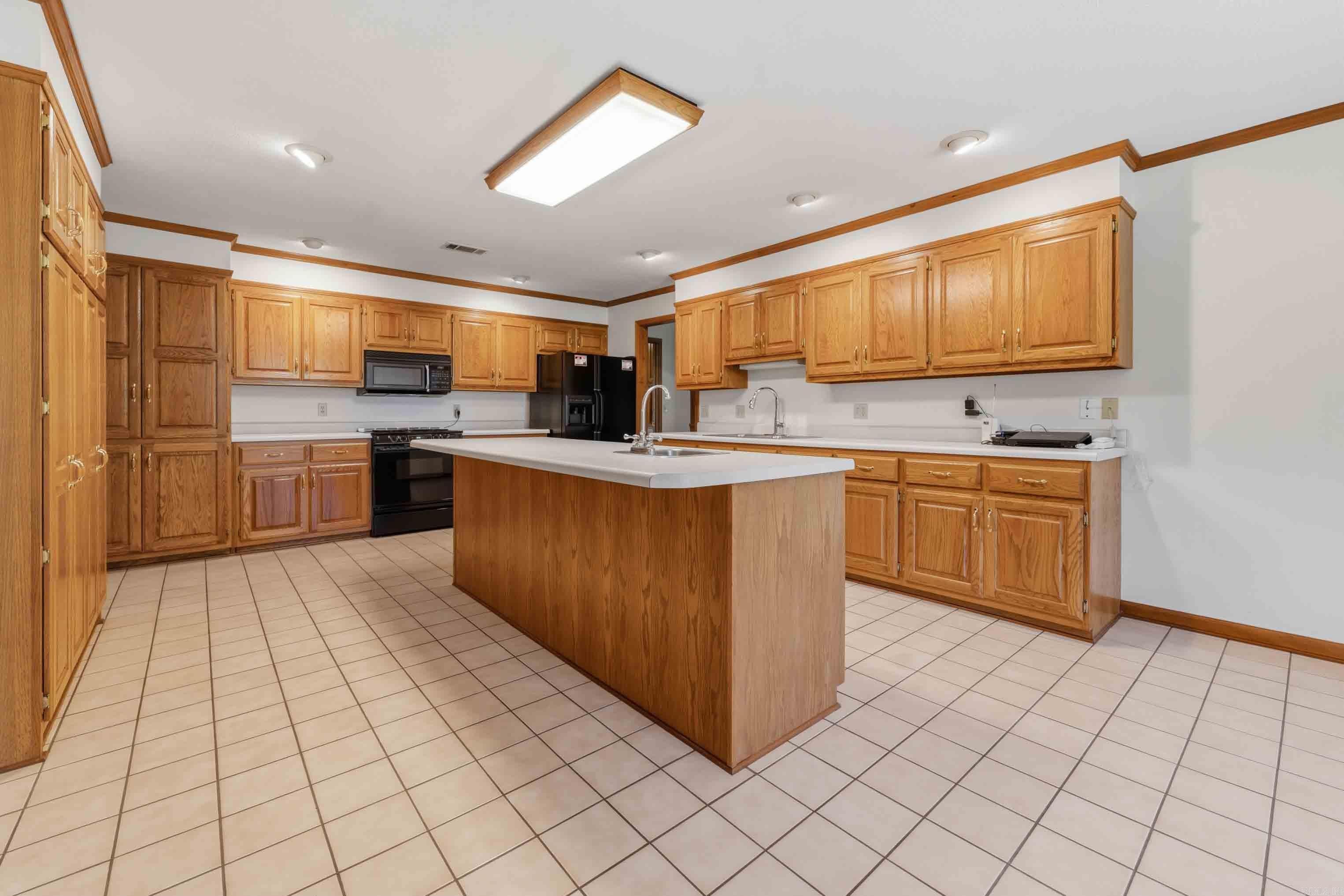 3585 Hwy 16  Pangburn, AR
