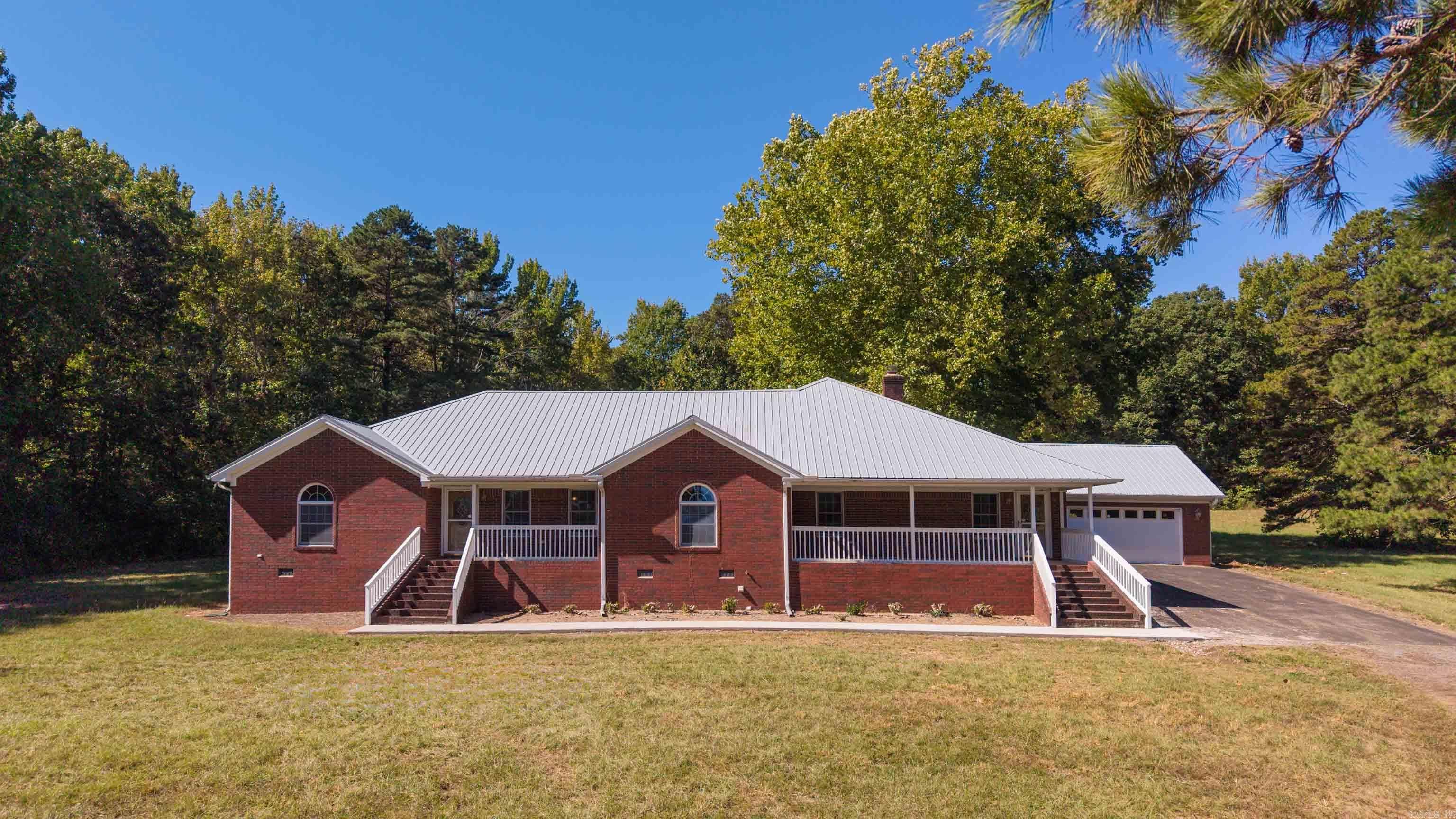 3585 Hwy 16  Pangburn, AR
