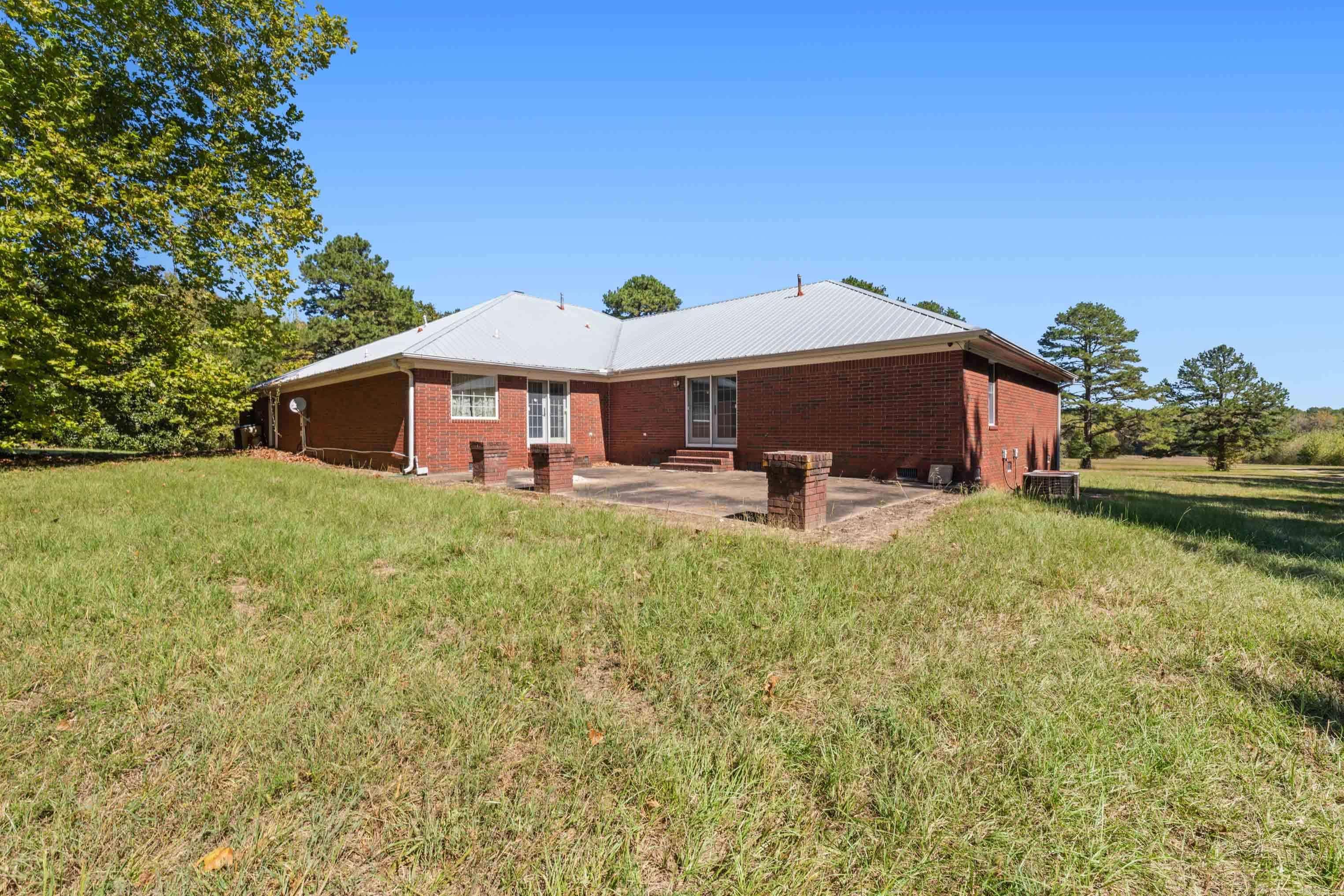 3585 Hwy 16  Pangburn, AR
