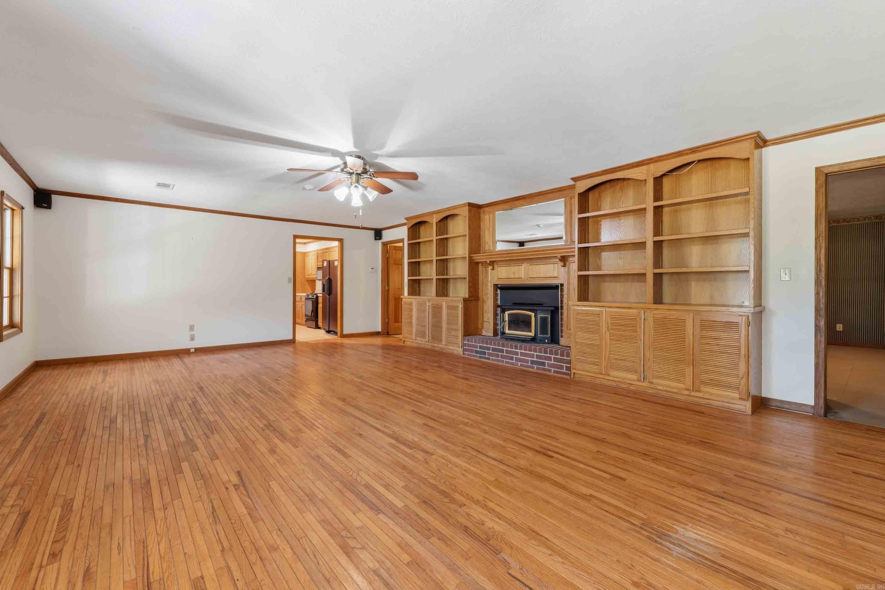 3585 Hwy 16  Pangburn, AR
