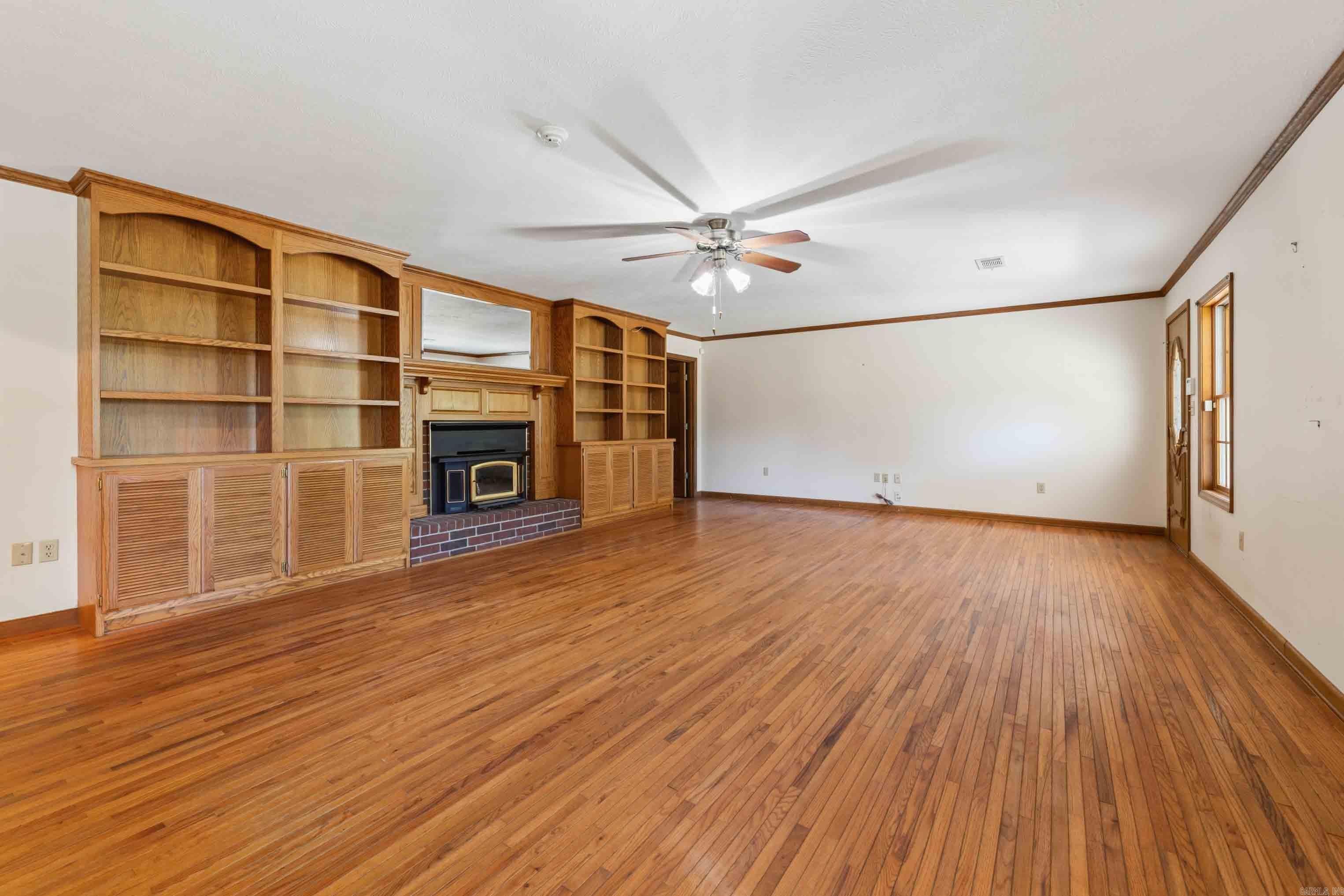 3585 Hwy 16  Pangburn, AR