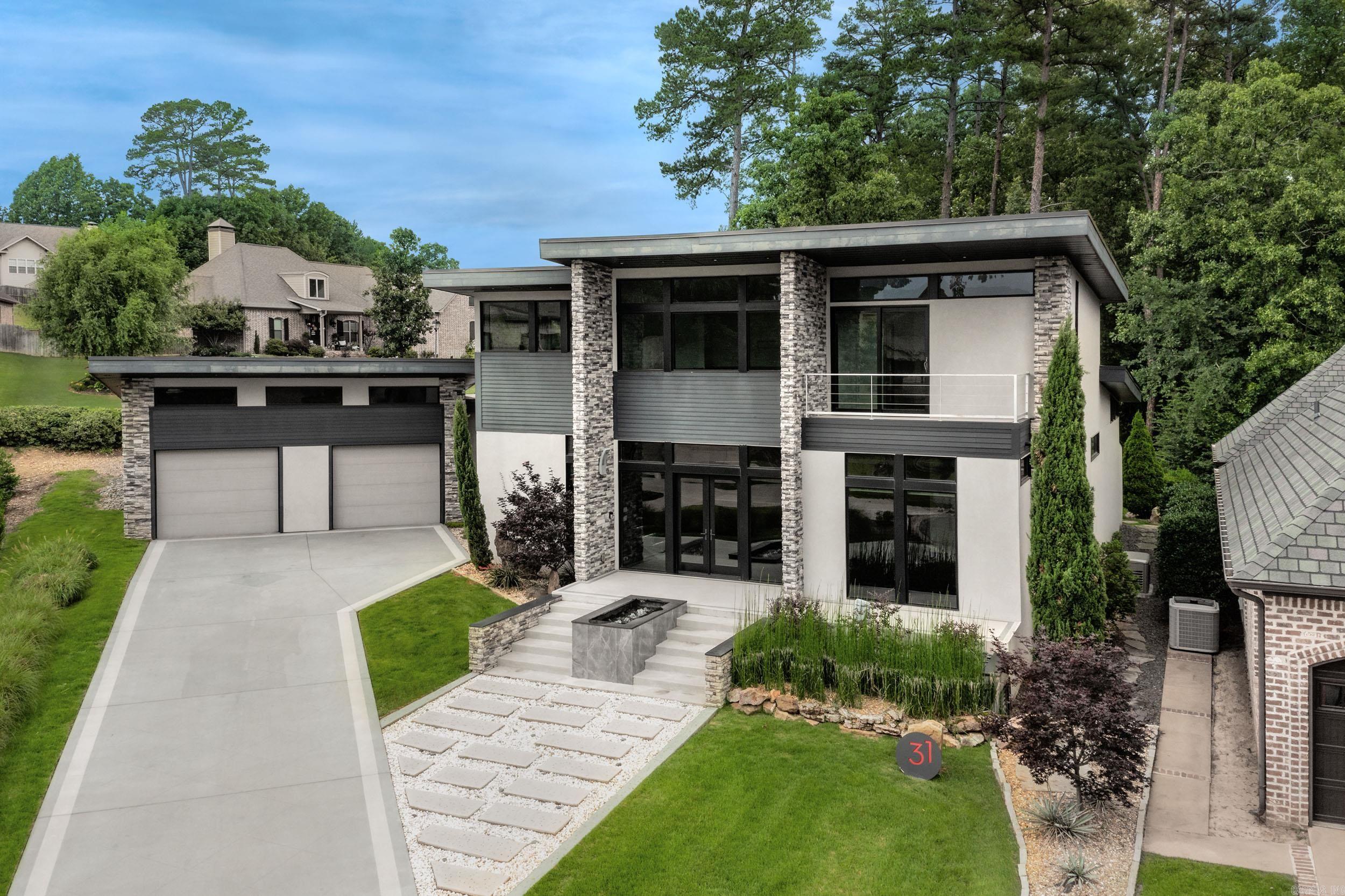 31 La Scala  Little Rock, AR