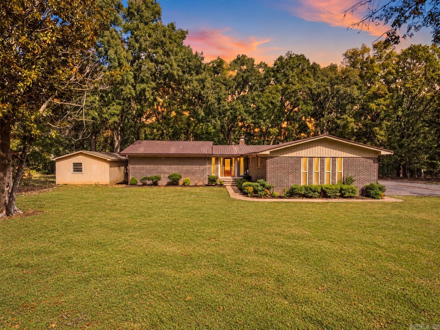 25 Beloit Dr  Heber Springs, AR