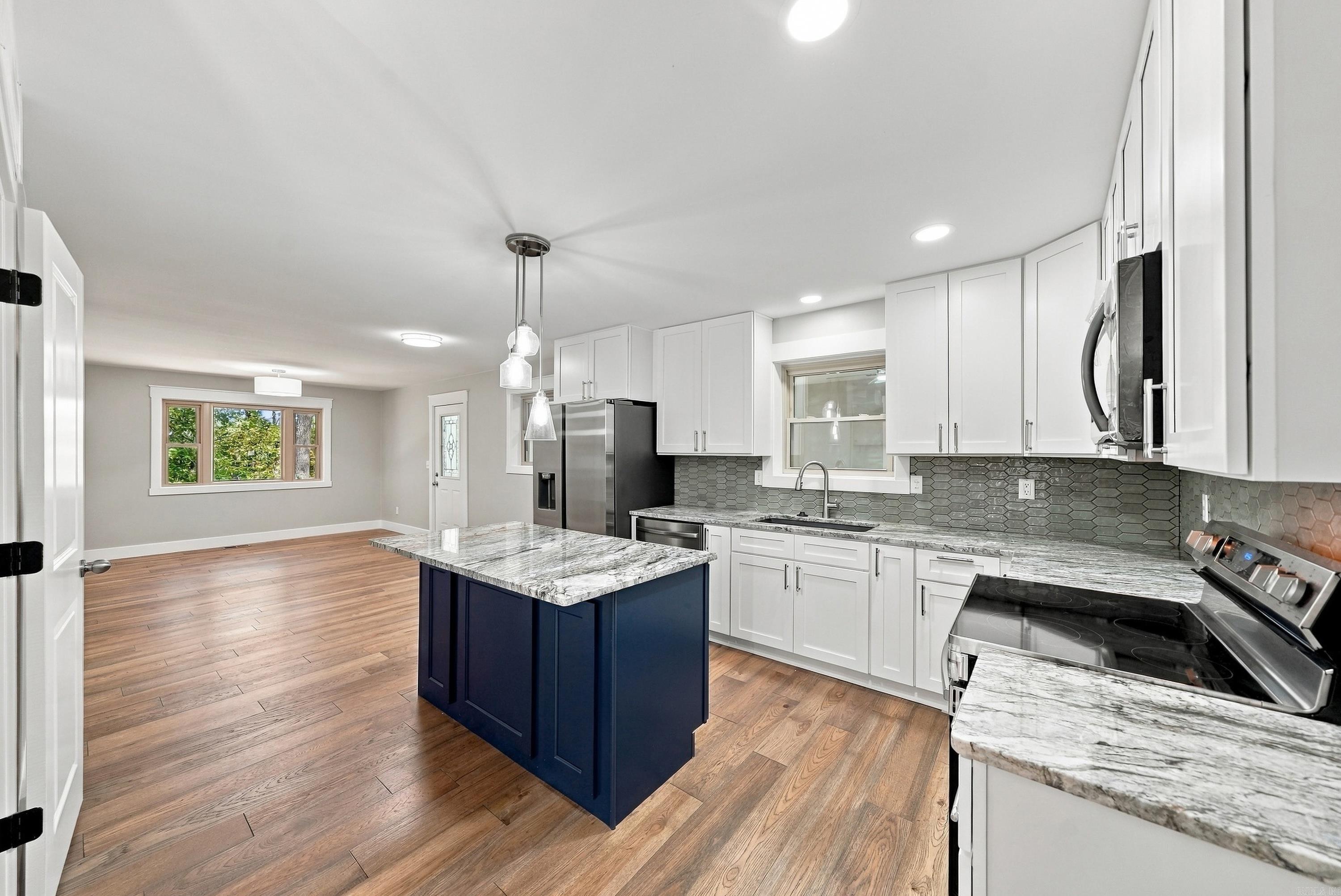 25 Beloit Dr  Heber Springs, AR