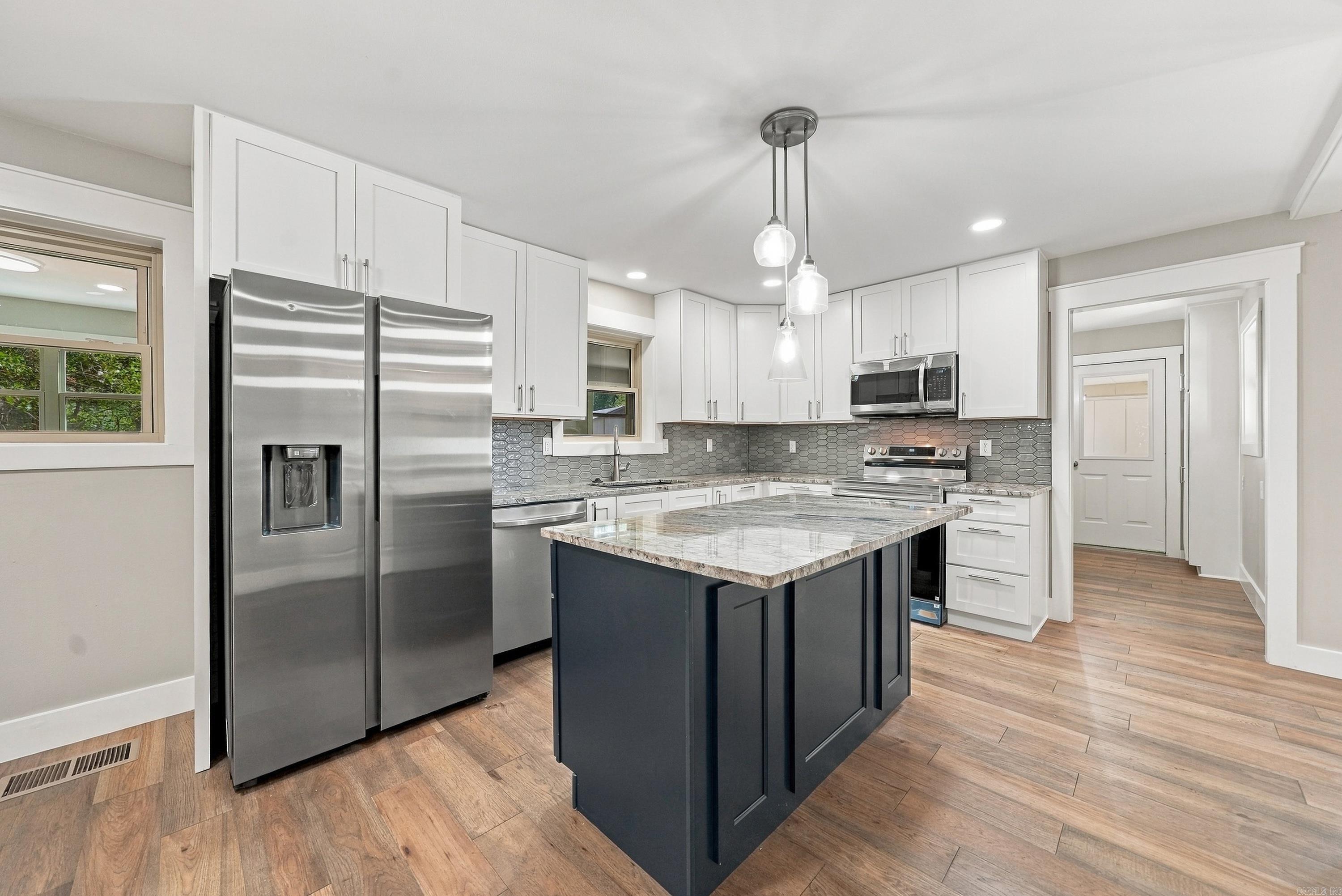 25 Beloit Dr  Heber Springs, AR